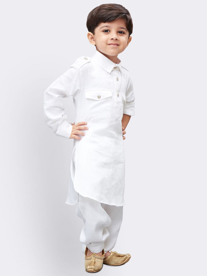 VASTRAMAY Boys' White Cotton Pathani