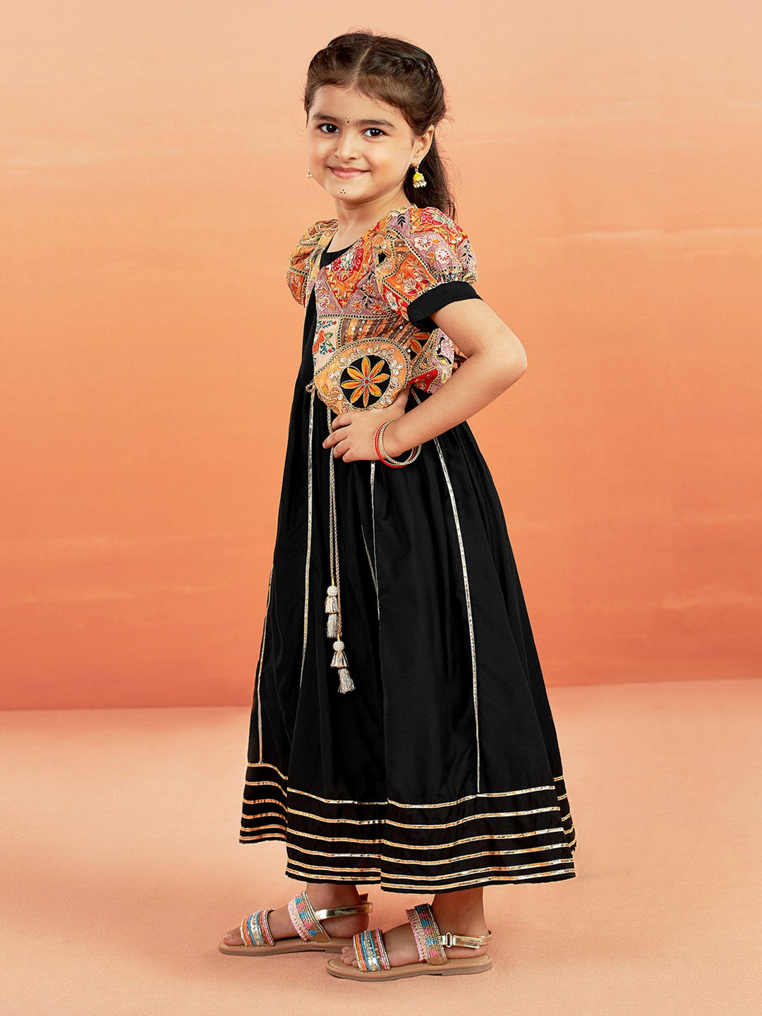 VASTRAMAY Girls' Black Anarkali Set