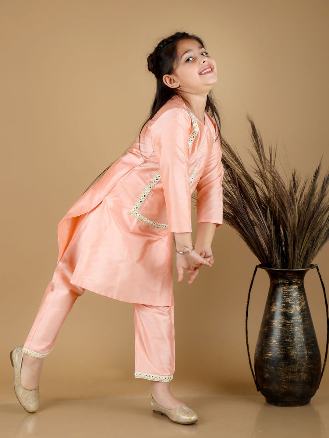 VASTRAMAY Girls' Pink Viscose Kurta Pant Set