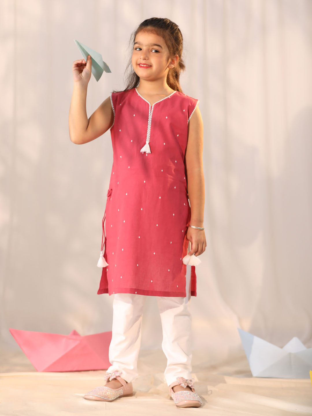 VASTRAMAY Girls' Pink Only Kurta