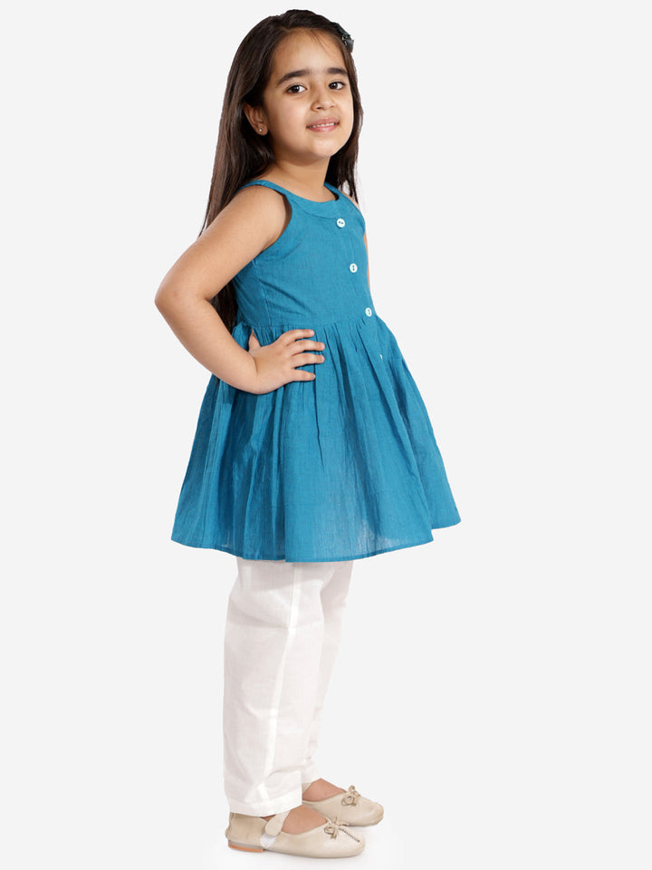 VASTRAMAY Girls' Handloom Cotton Kurta And Straight Pant Set