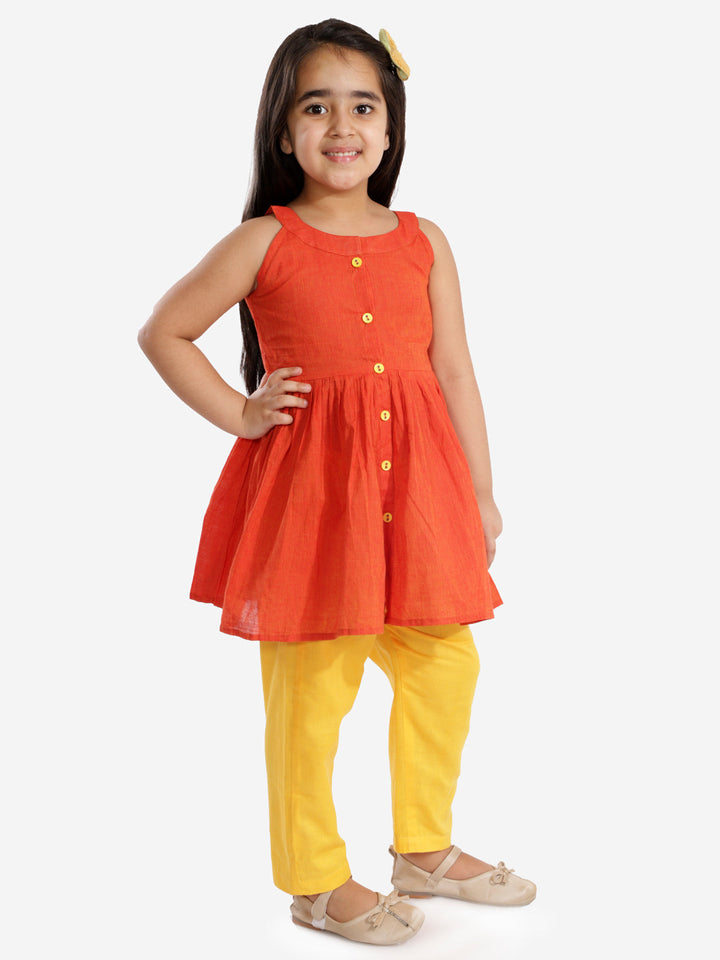 VASTRAMAY Girls' Handloom Cotton Kurta And Straight Pant Set