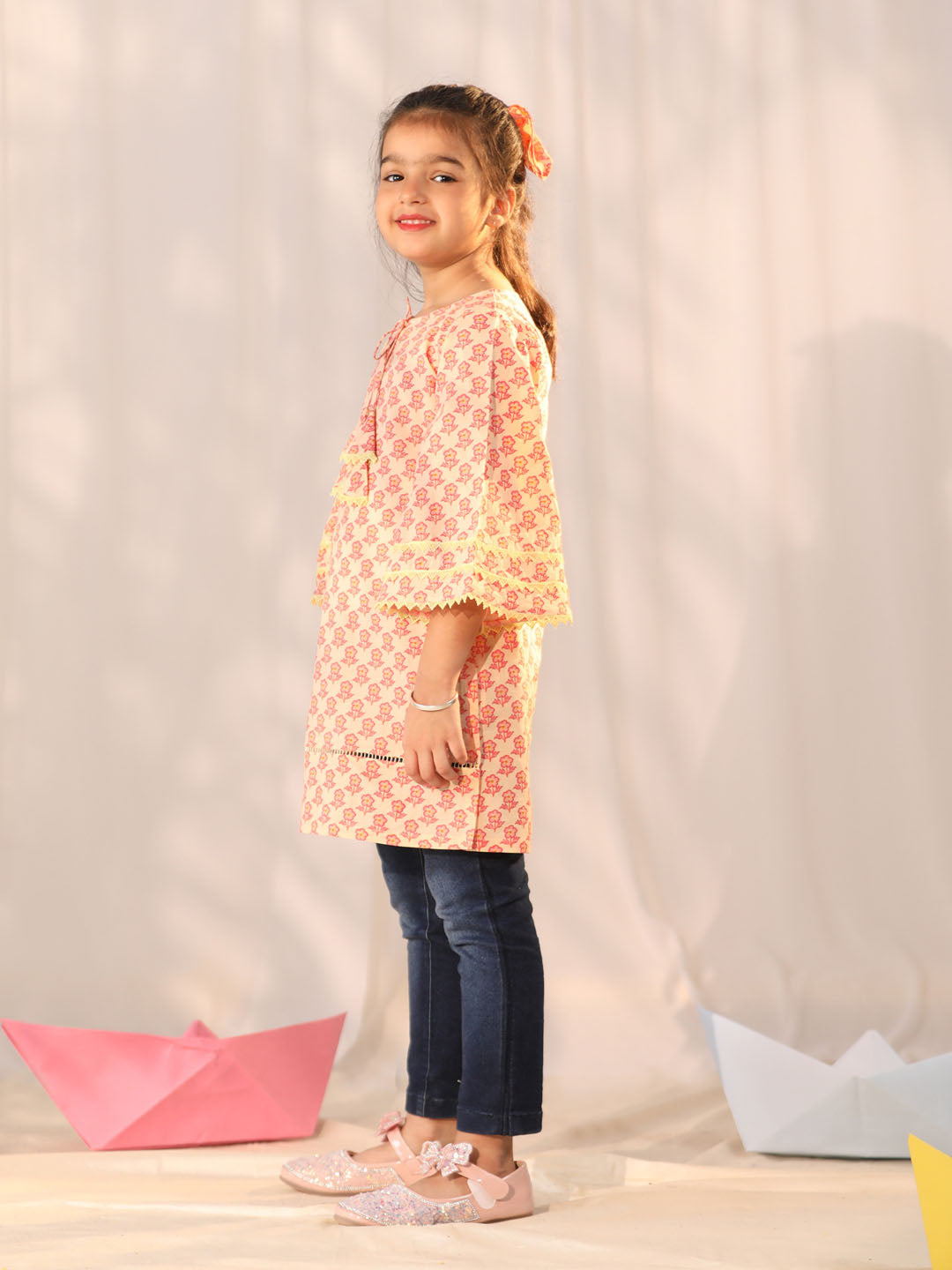 VASTRAMAY Girls' Peach Cotton Printed Kurta