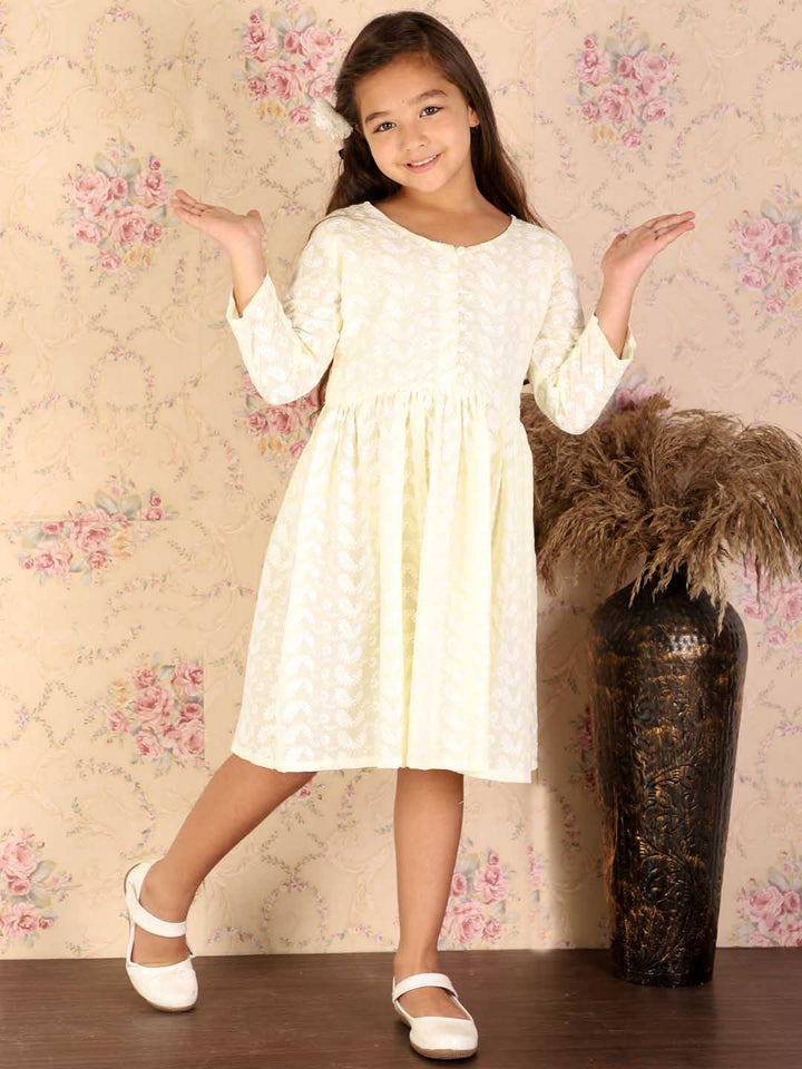 VASTRAMAY Girl's Yellow Pure Cotton Chikankari Kurta