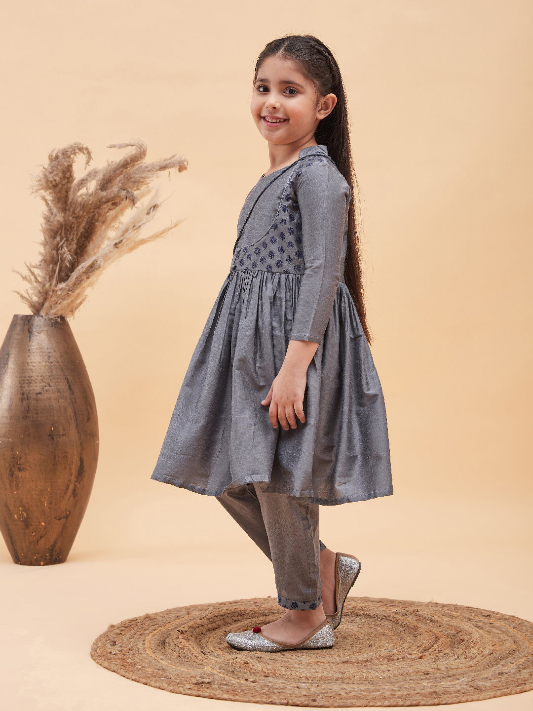 VASTRAMAY Girls Grey Anarkali Kurta Pyjama Set With Potli Bag