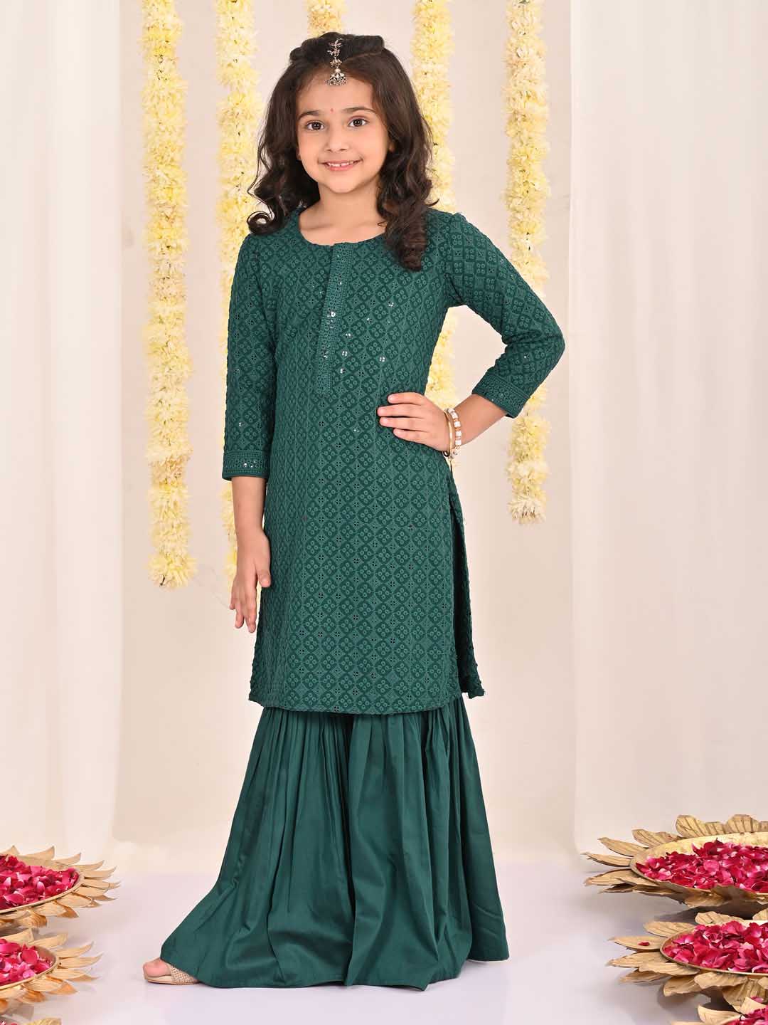 VASTRAMAY Girls' Green Embellished Kurta Palazzo Set