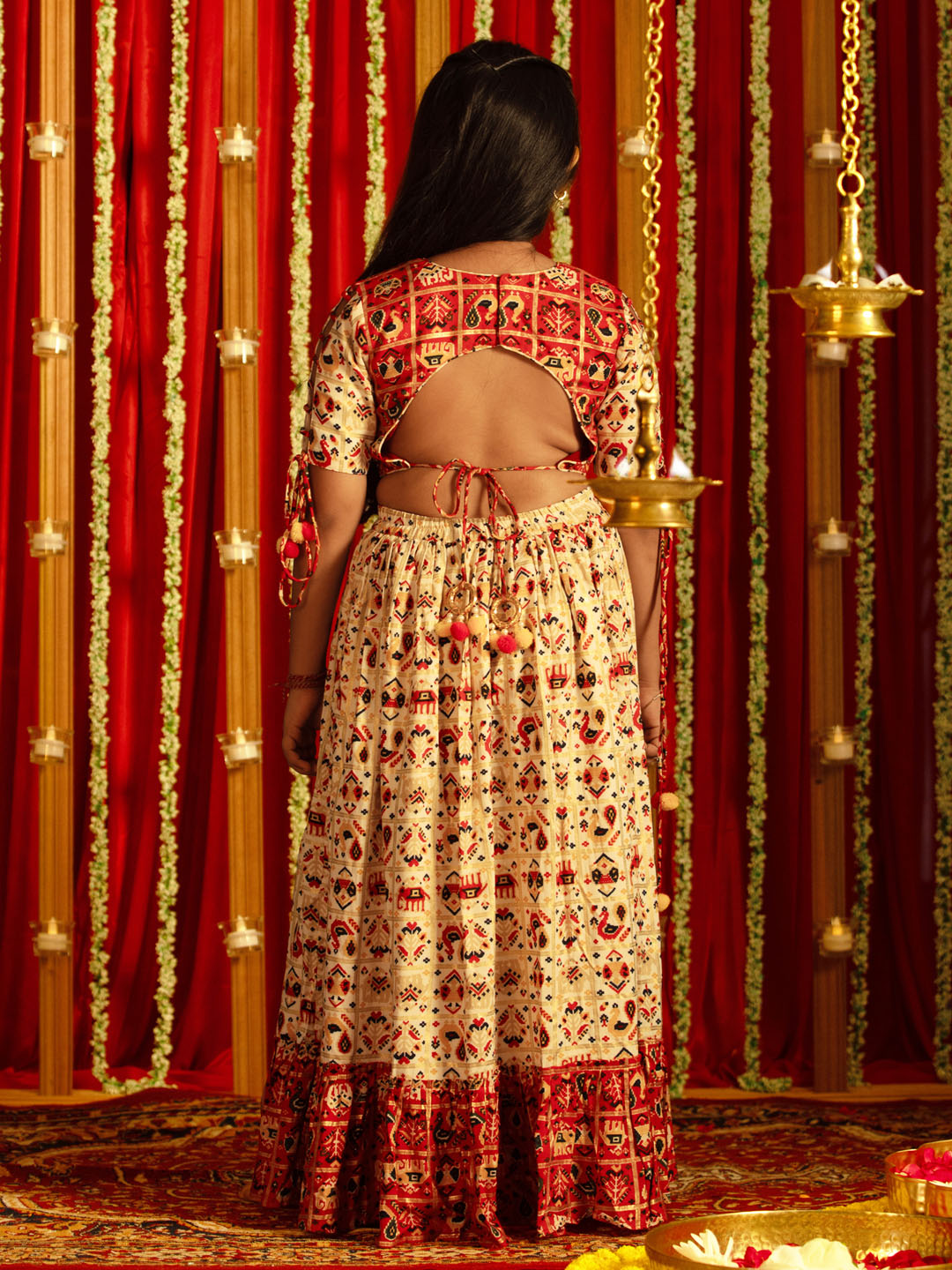 VASTRAMAY Girls' Red And Cream Patola Print Lehenga Set