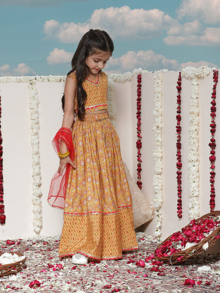 VASTRAMAY Girls' Floral Printed Lehenga Choli With Dupatta