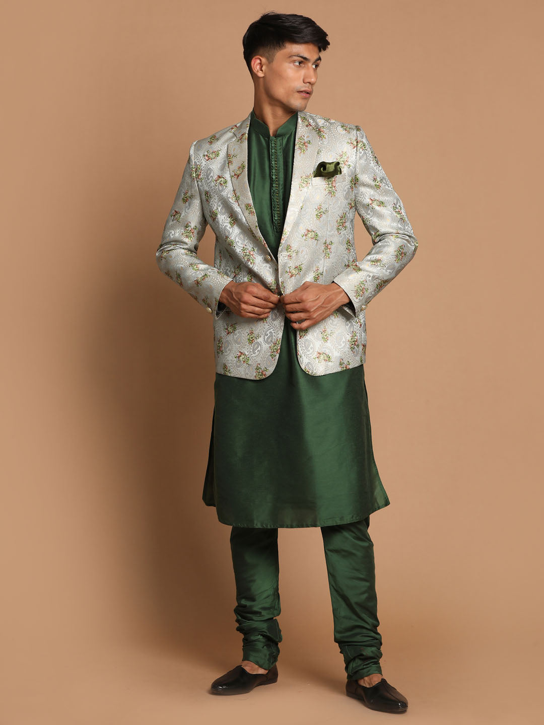 VASTRAMAY Men's Green Silk Blend Woven Blazer And Solid Viscose Kurta With Pajama Set