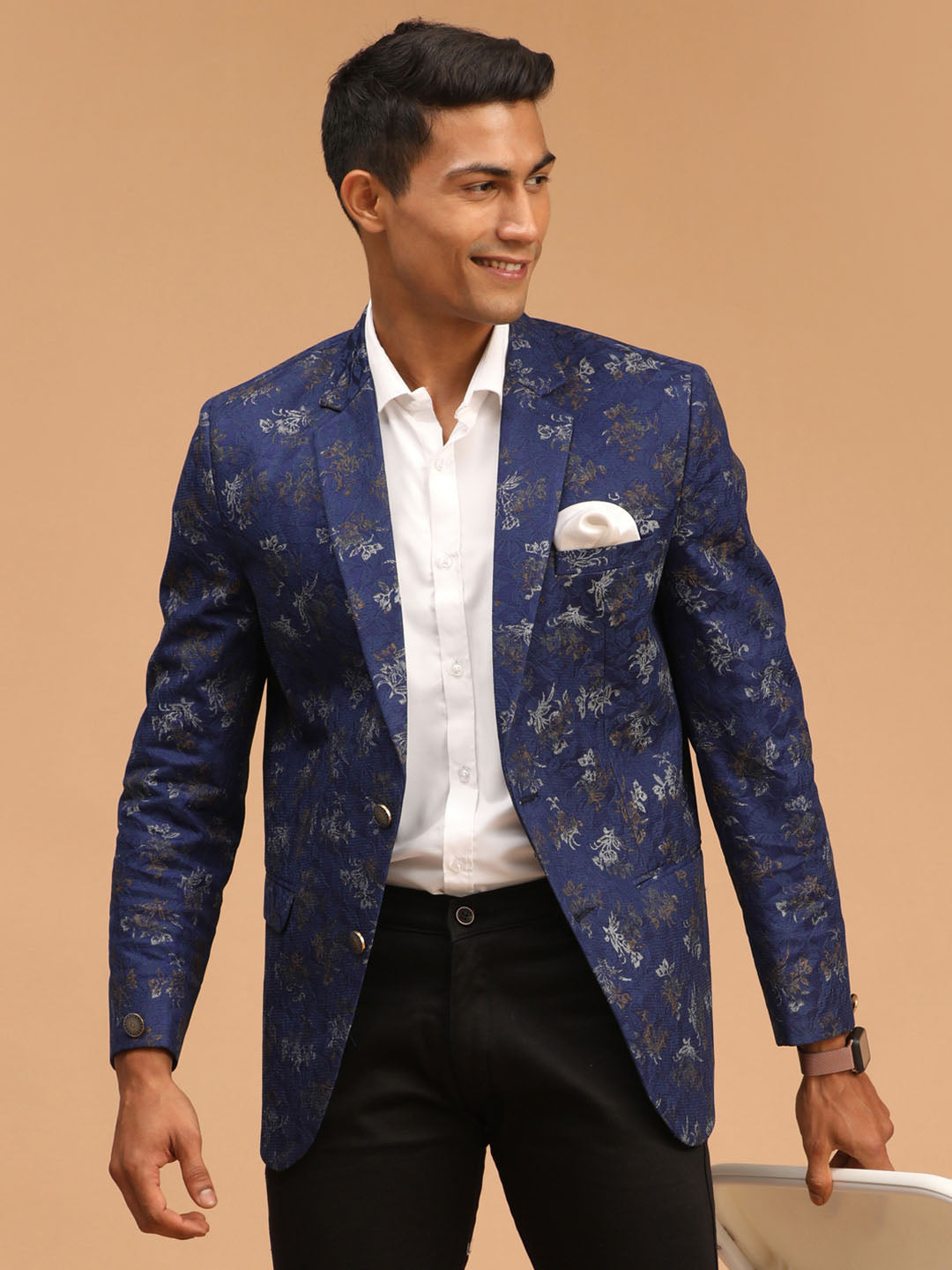  Close-up of the printed design on VASTRAMAY Men's Navy Blue Blazer