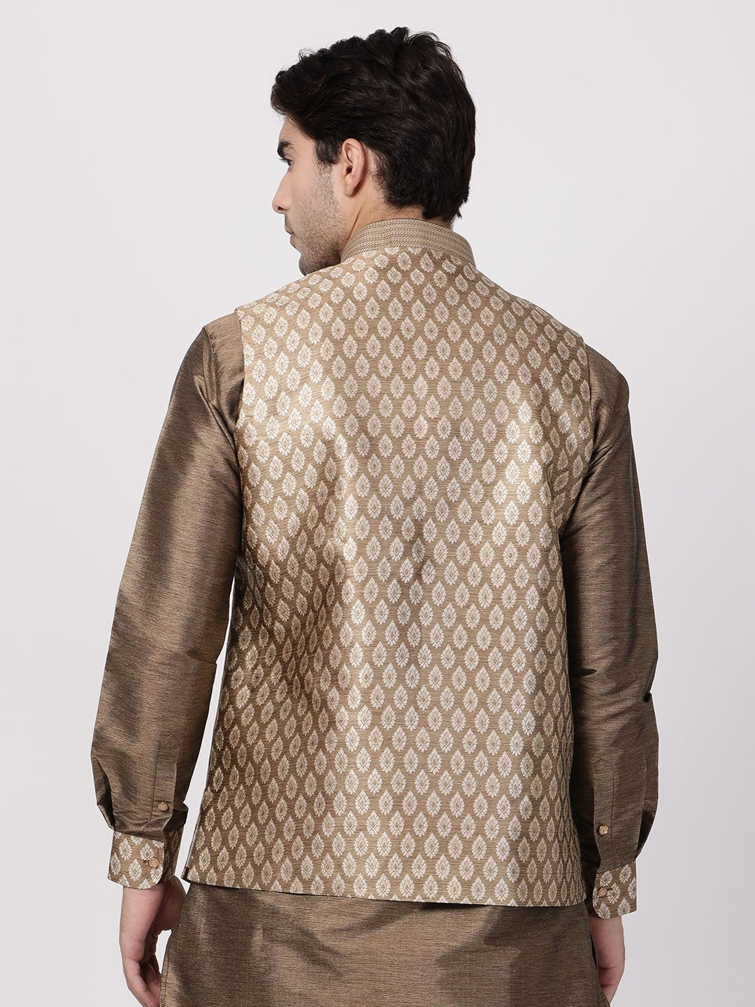 VASTRAMAY Men's Gold Nehru Jacket