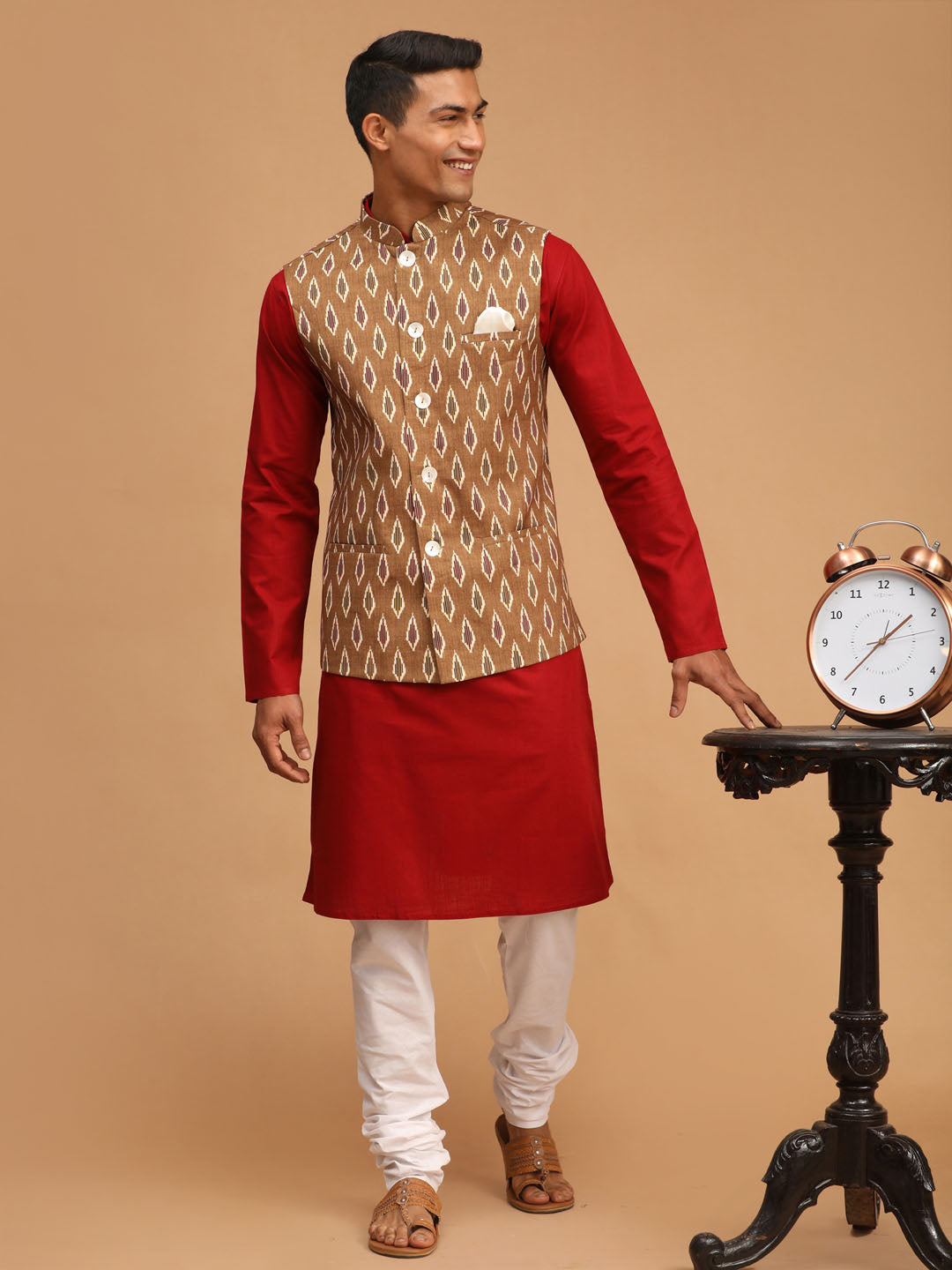 VASTRAMAY Men's Green Printed Cotton Nehru Jacket With Maroon Kurta And White Pyjama Set