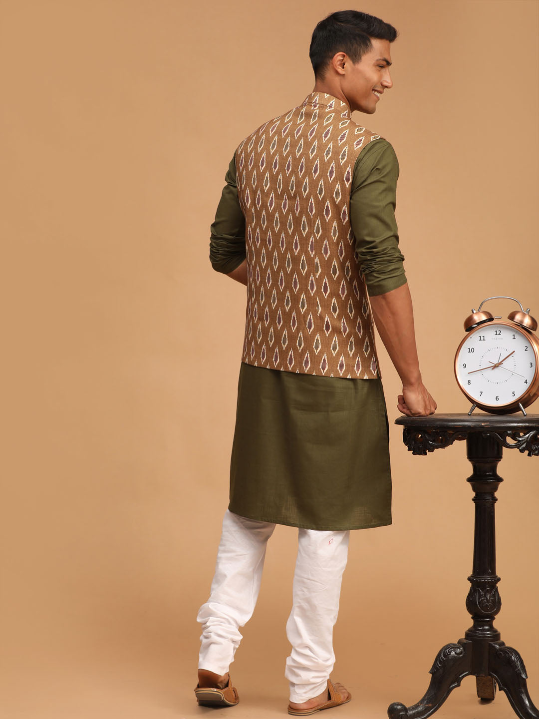 VASTRAMAY Men's Green Printed Cotton Nehru Jacket With Mehdi Green Kurta And White Pyjama Set