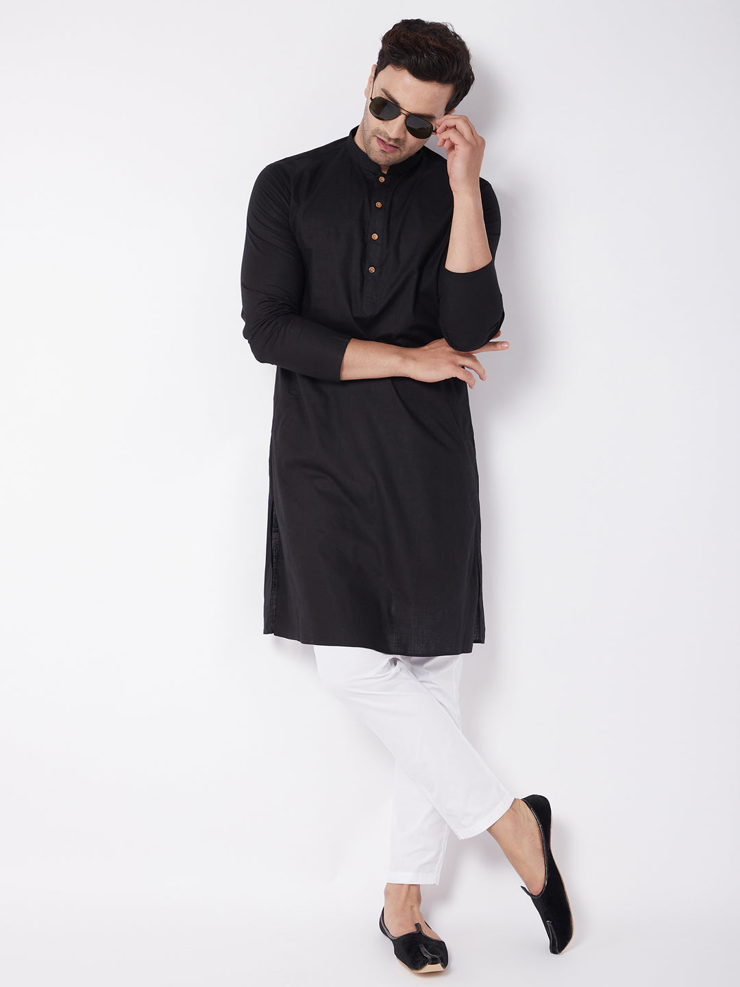 VASTRAMAY Men's Black Cotton Kurta