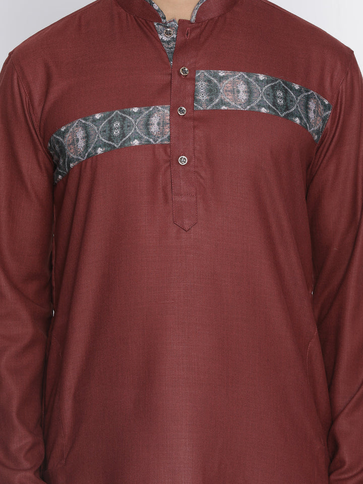 Vastramay Men's Maroon Color Cotton Blend Kurta