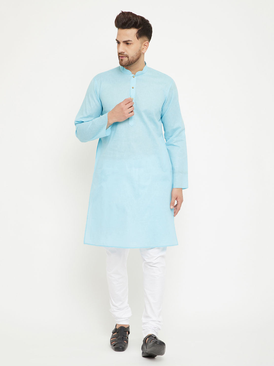 VM BY Vastramay Men's Aqua And White Cotton Blend Kurta Pyjama Set