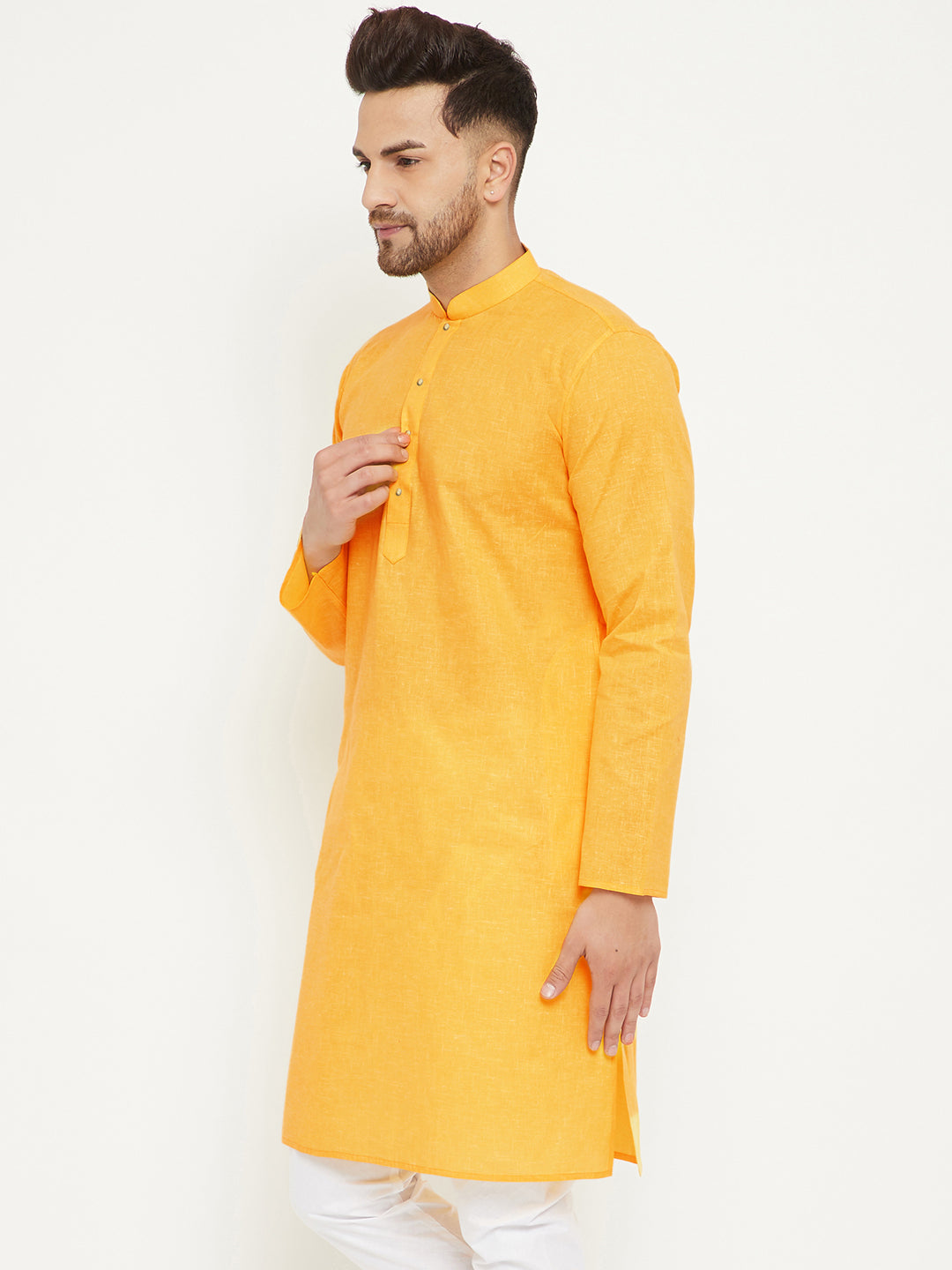 VM BY Vastramay Men's Yellow Cotton Blend Kurta