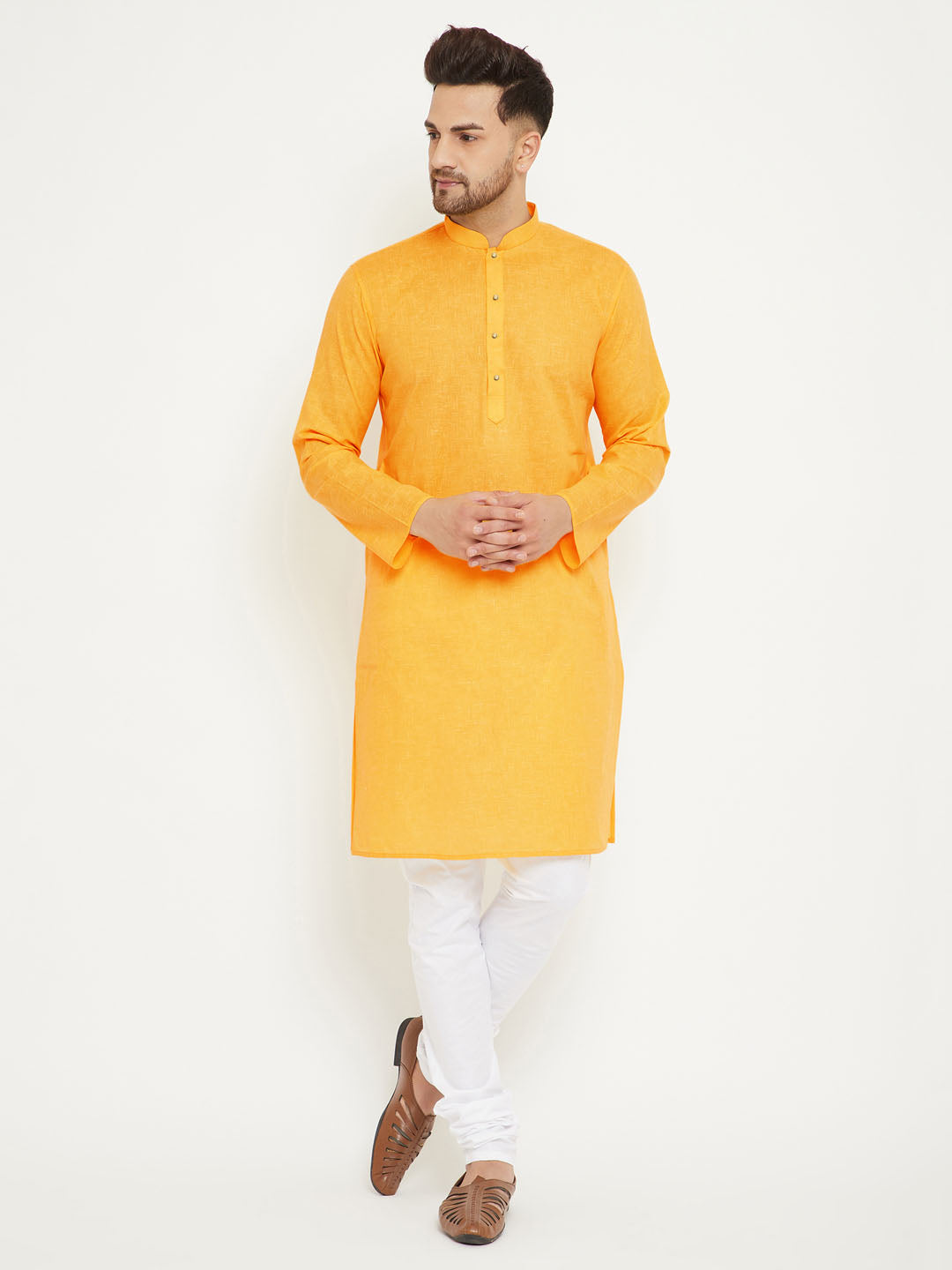 VM BY VASTRAMAY Men's Yellow And White Cotton Blend Kurta Pyjama Set