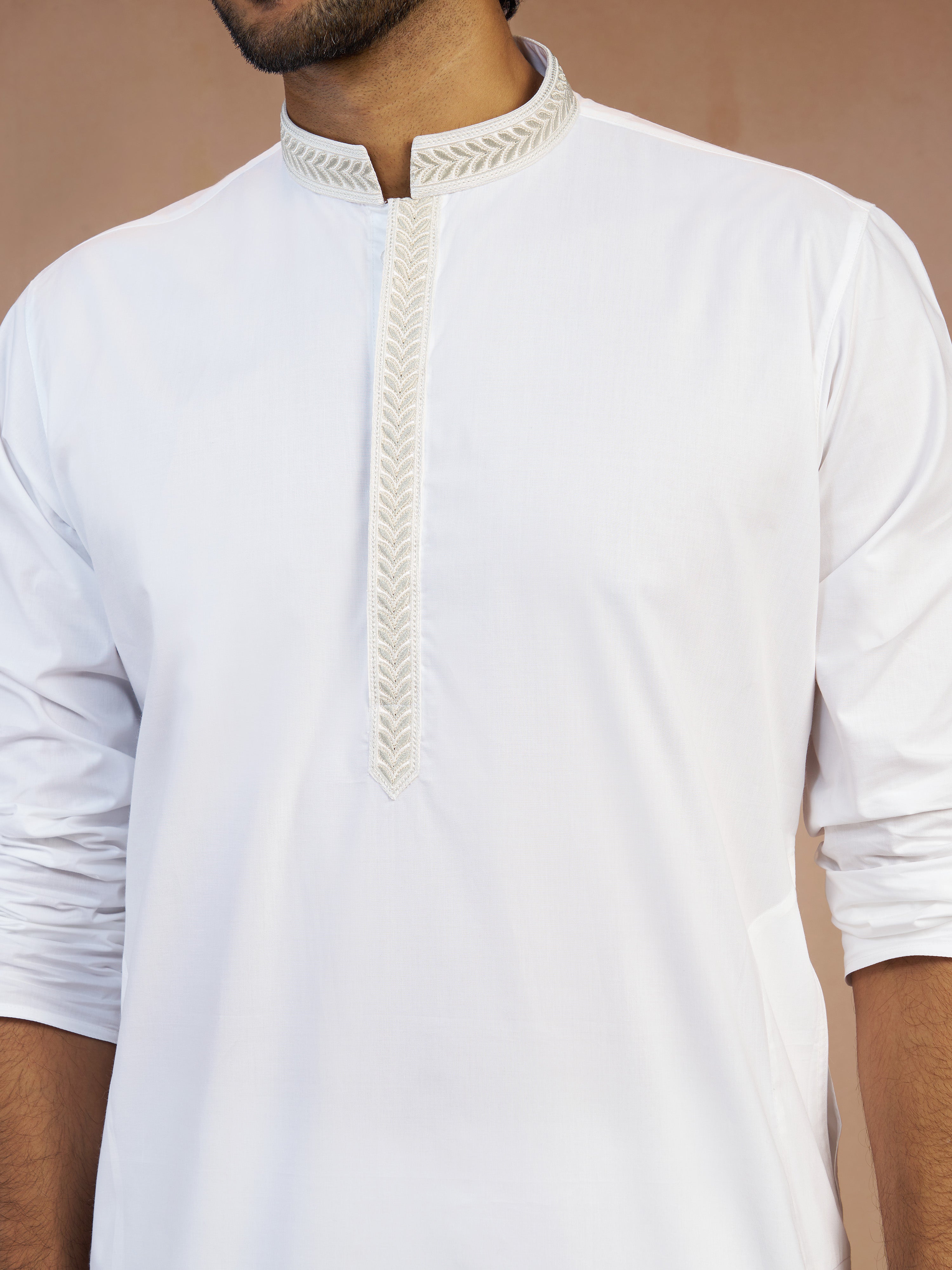 Men's White Thread Embroidered Cotton Long Kurta