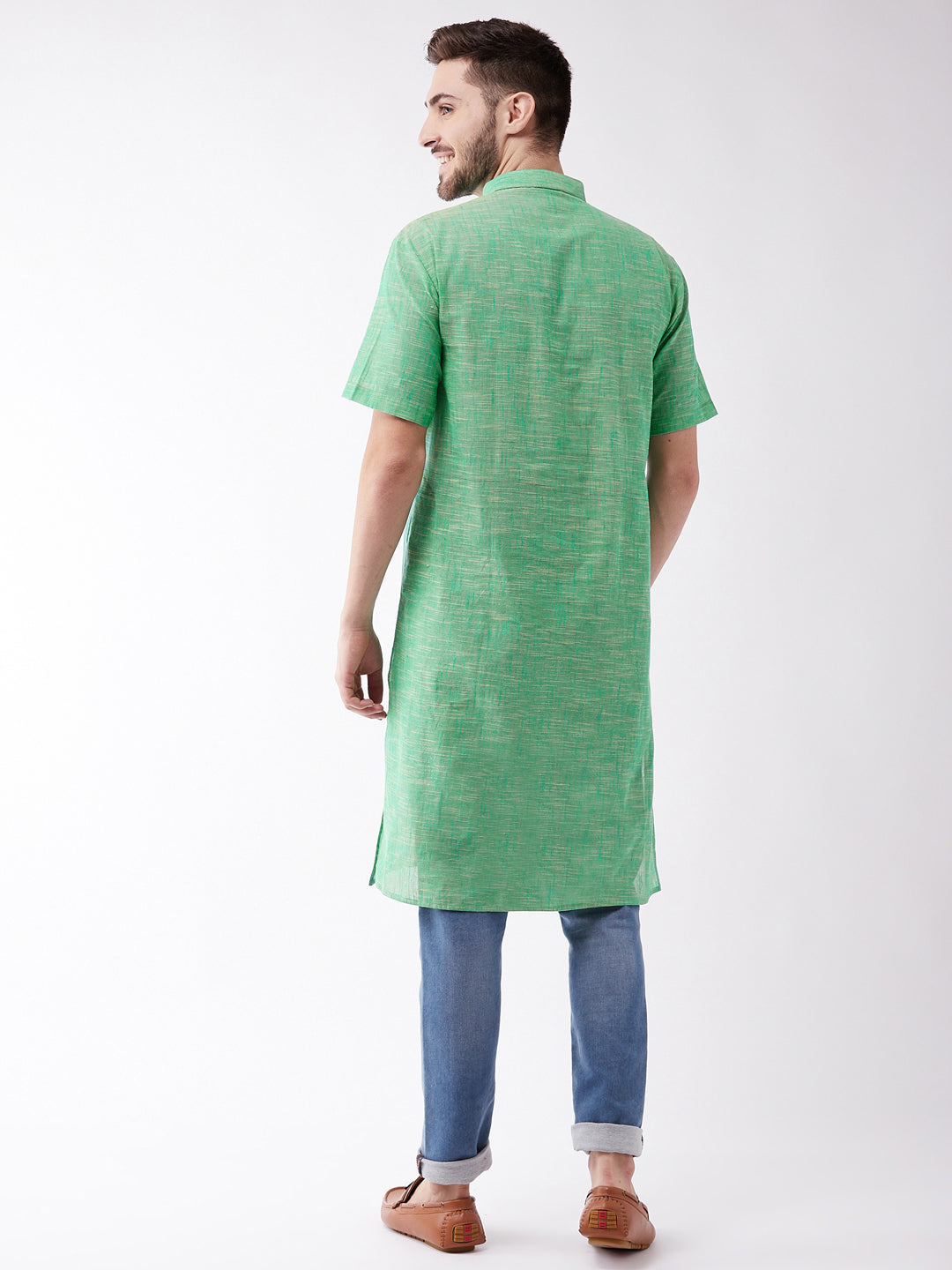 VM BY VASTRAMAY Men's Solid Parrot Green Pure Cotton Kurta