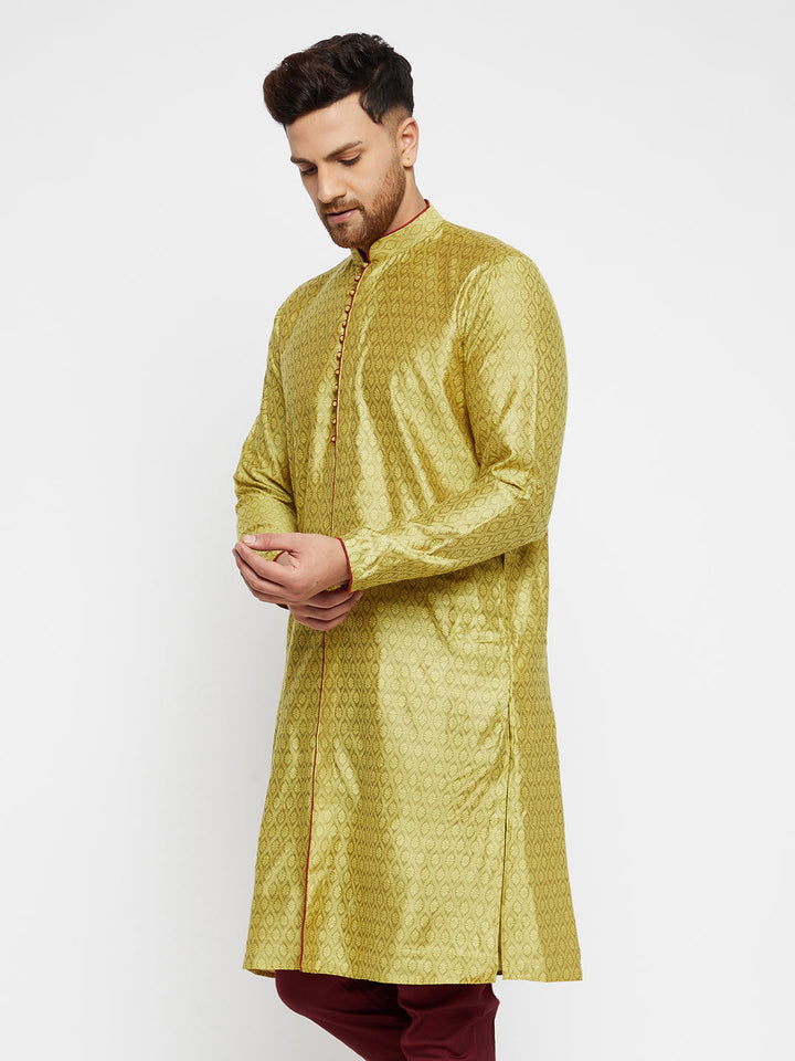 VASTRAMAY Men's Mustard And Maroon Silk Blend Kurta