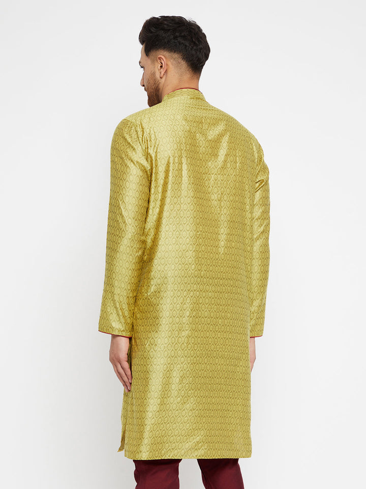 VASTRAMAY Men's Mustard And Maroon Silk Blend Kurta