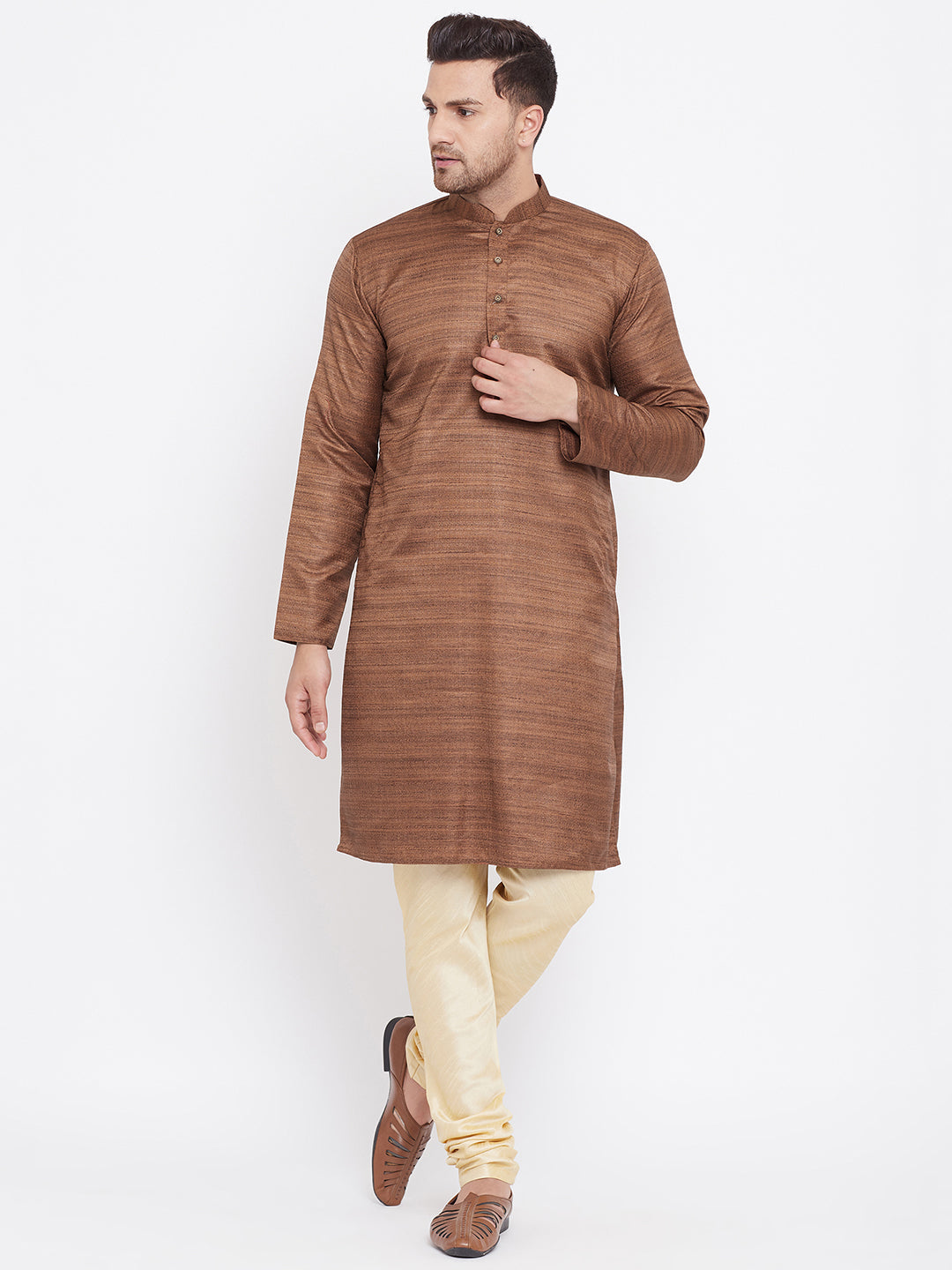 VM BY VASTRAMAY Men's Coffee Brown And Gold Silk Blend Kurta Pyjama Set