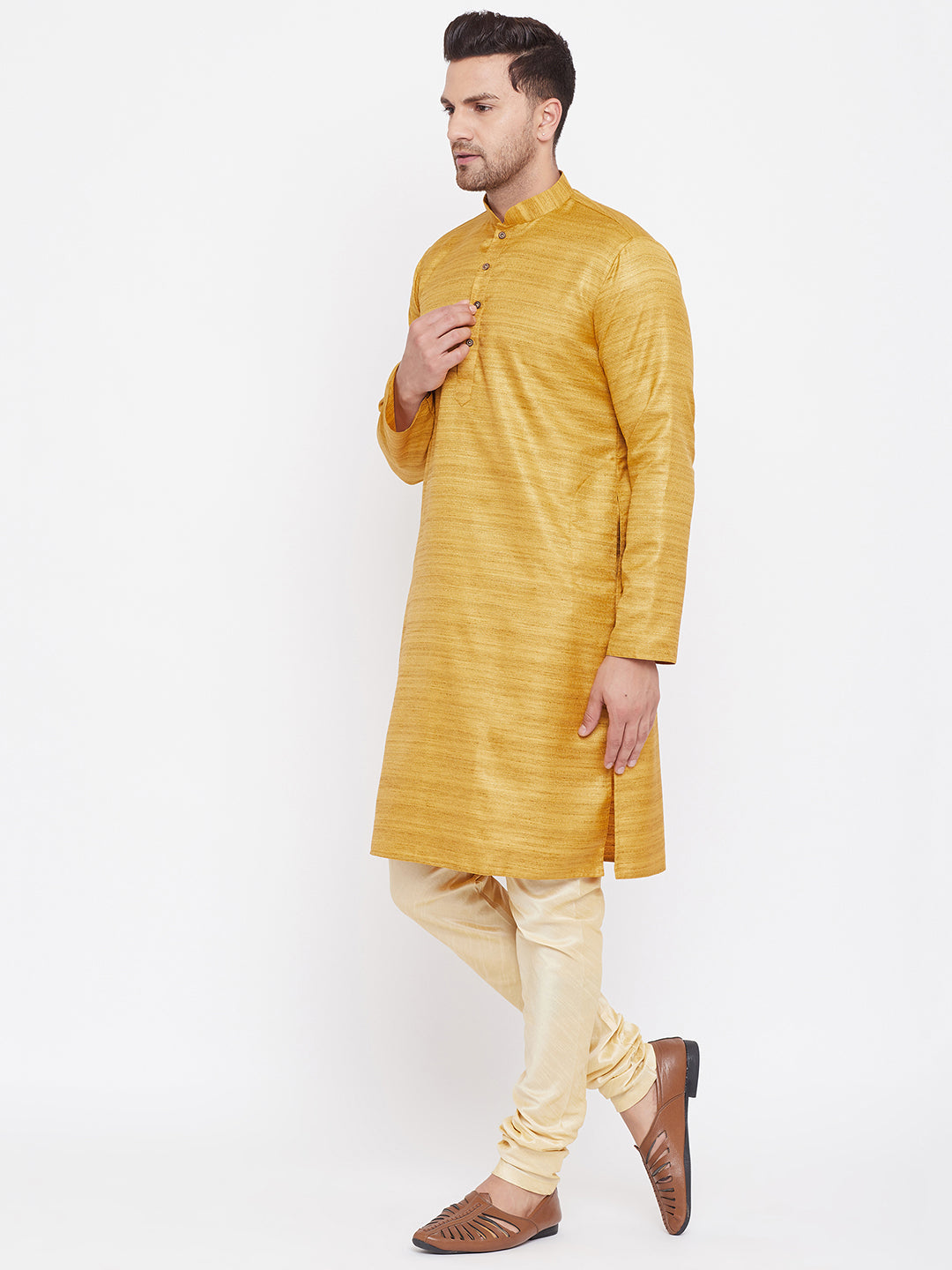 VM BY VASTRAMAY Men's Yellow And Gold Silk Blend Kurta Pyjama Set