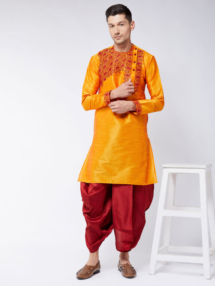 VASTRAMAY Men's Orange Silk Blend Kurta