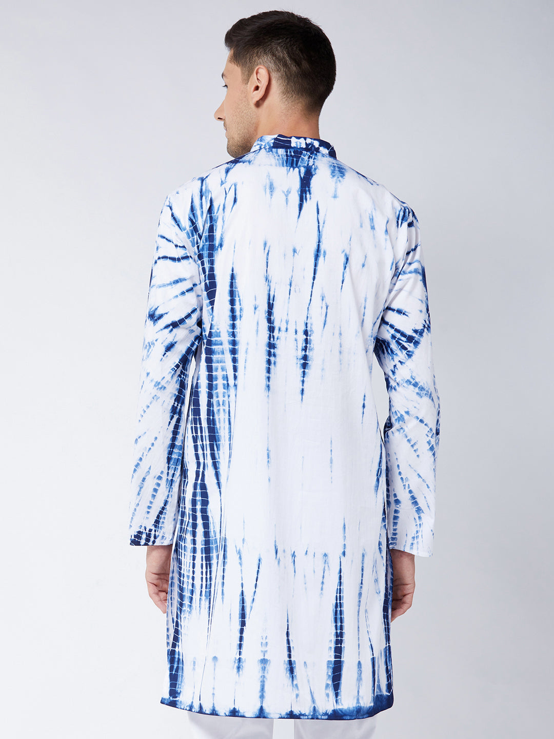 VASTRAMAY Men's Blue And White Pure Cotton Kurta