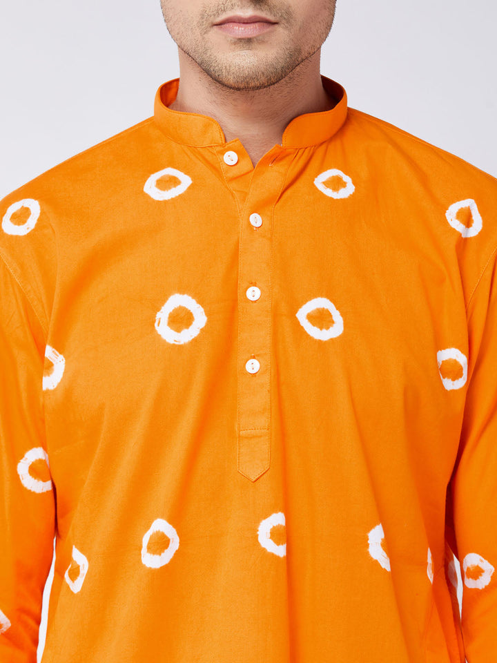 VASTRAMAY Orange Bandhni Print Kurta Baap Beta Set