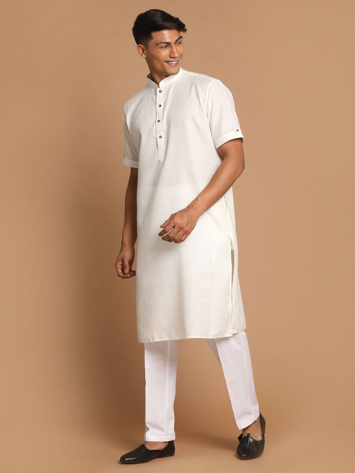 VM By VASTRAMAY Men's Cream Kurta With Pyjama Set.