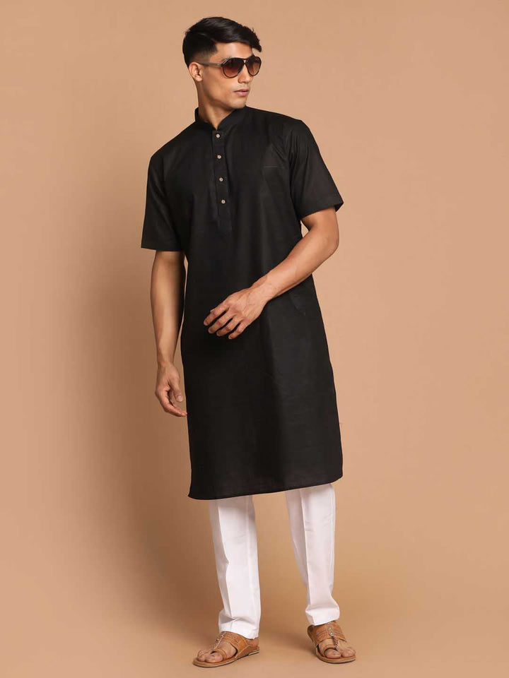 VASTRAMAY Men's Black Solid Kurta