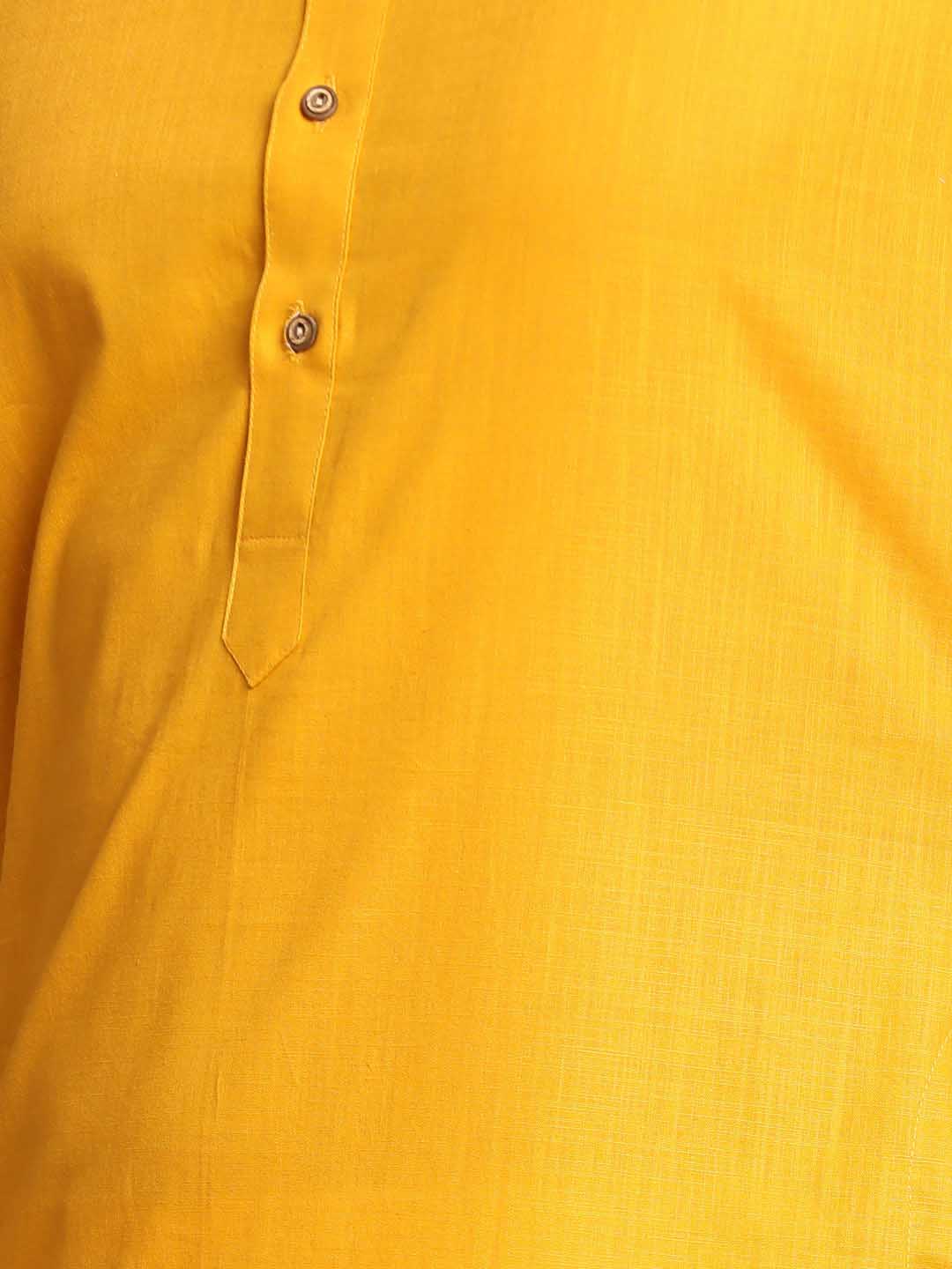 VASTRAMAY Men's Mustard Solid Kurta