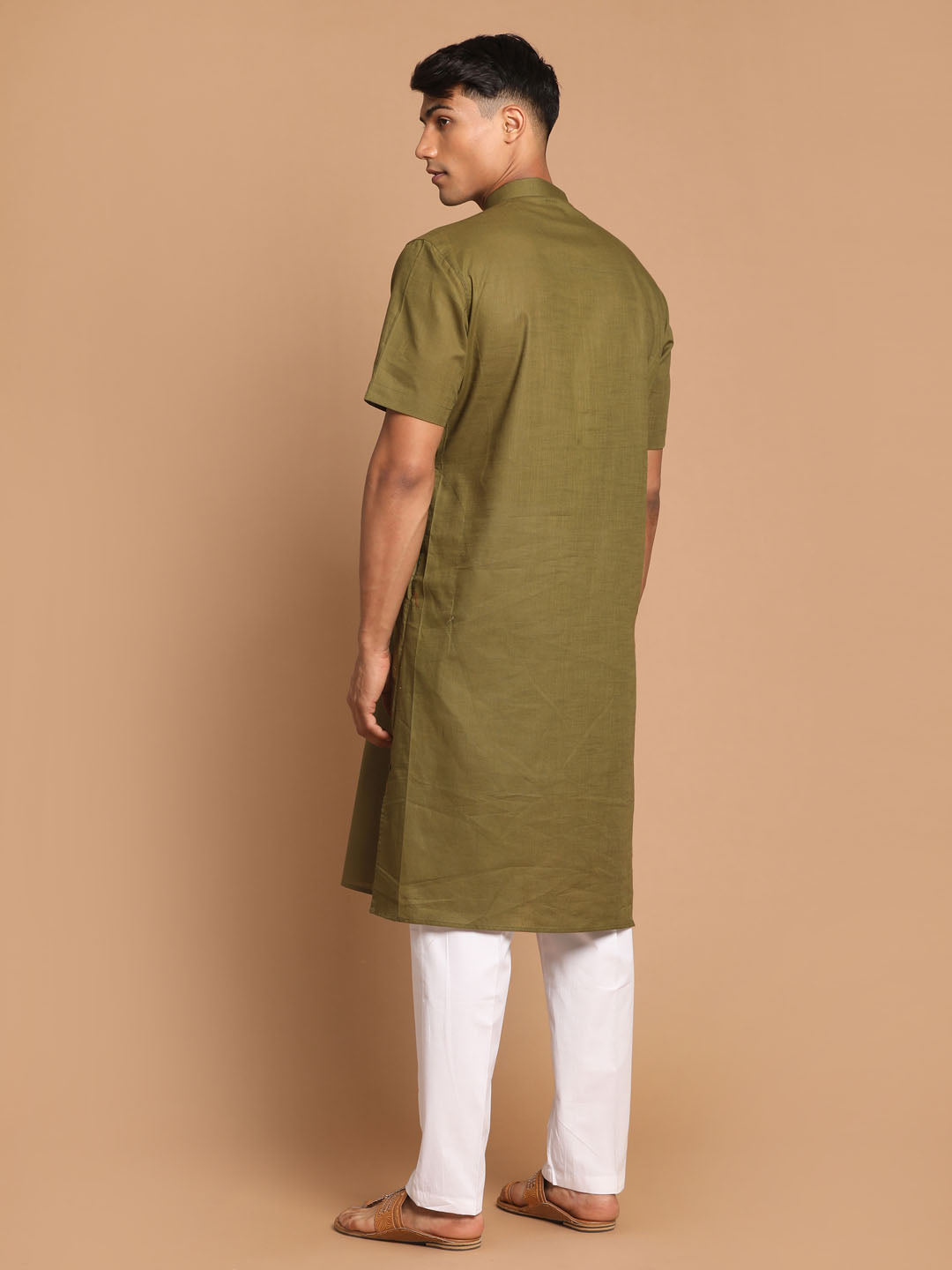 VASTRAMAY Men's Olive Green Solid Kurta with Pyjamas