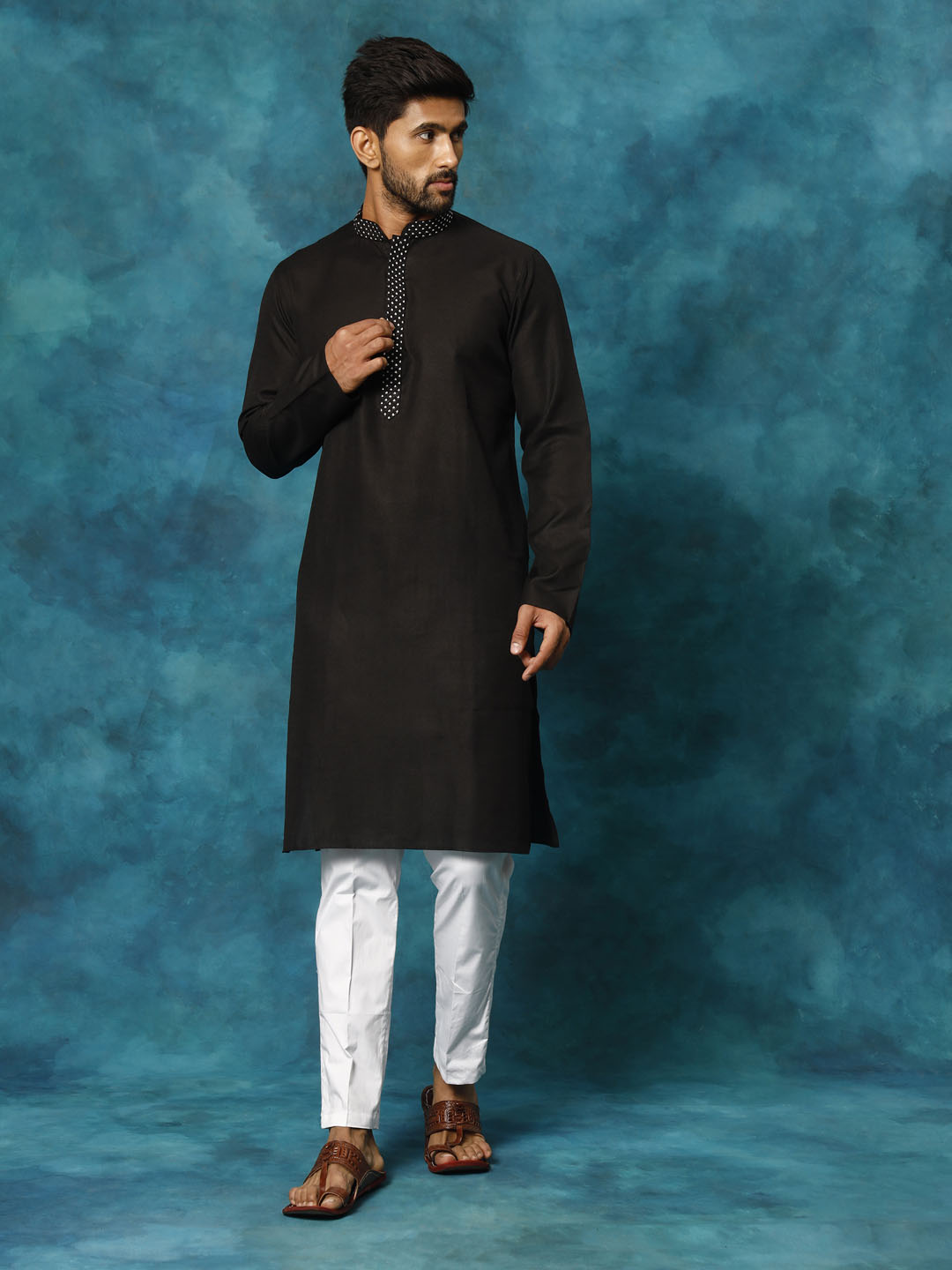 VASTRAMAY Men's Black And White Cotton Blend Kurta Pyjama Set