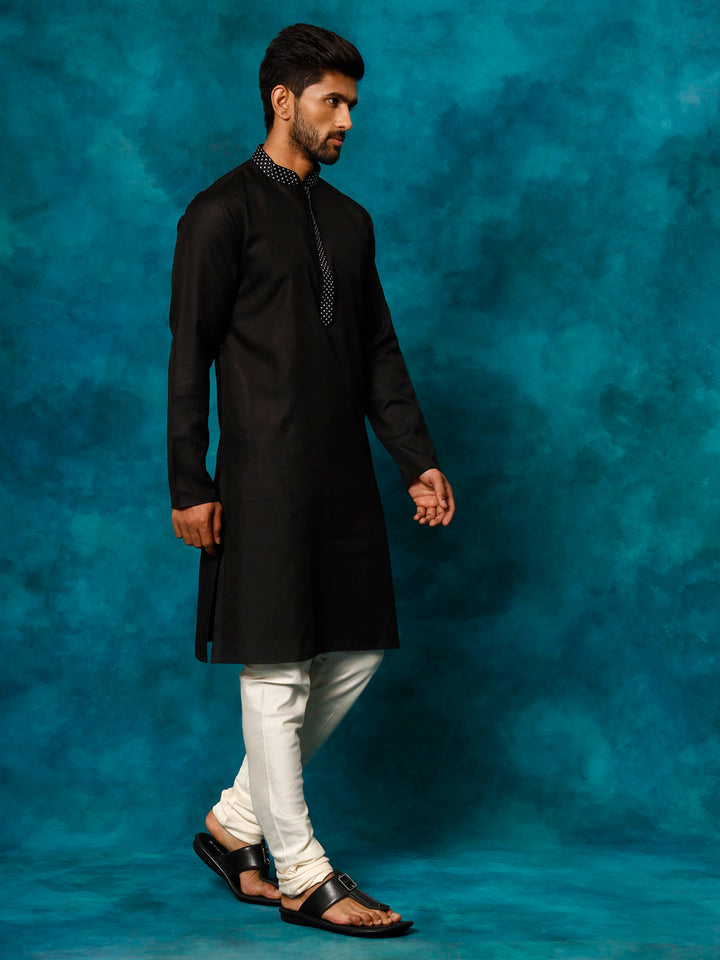 VASTRAMAY Men's Black And Cream Cotton Blend Kurta Pyjama Set