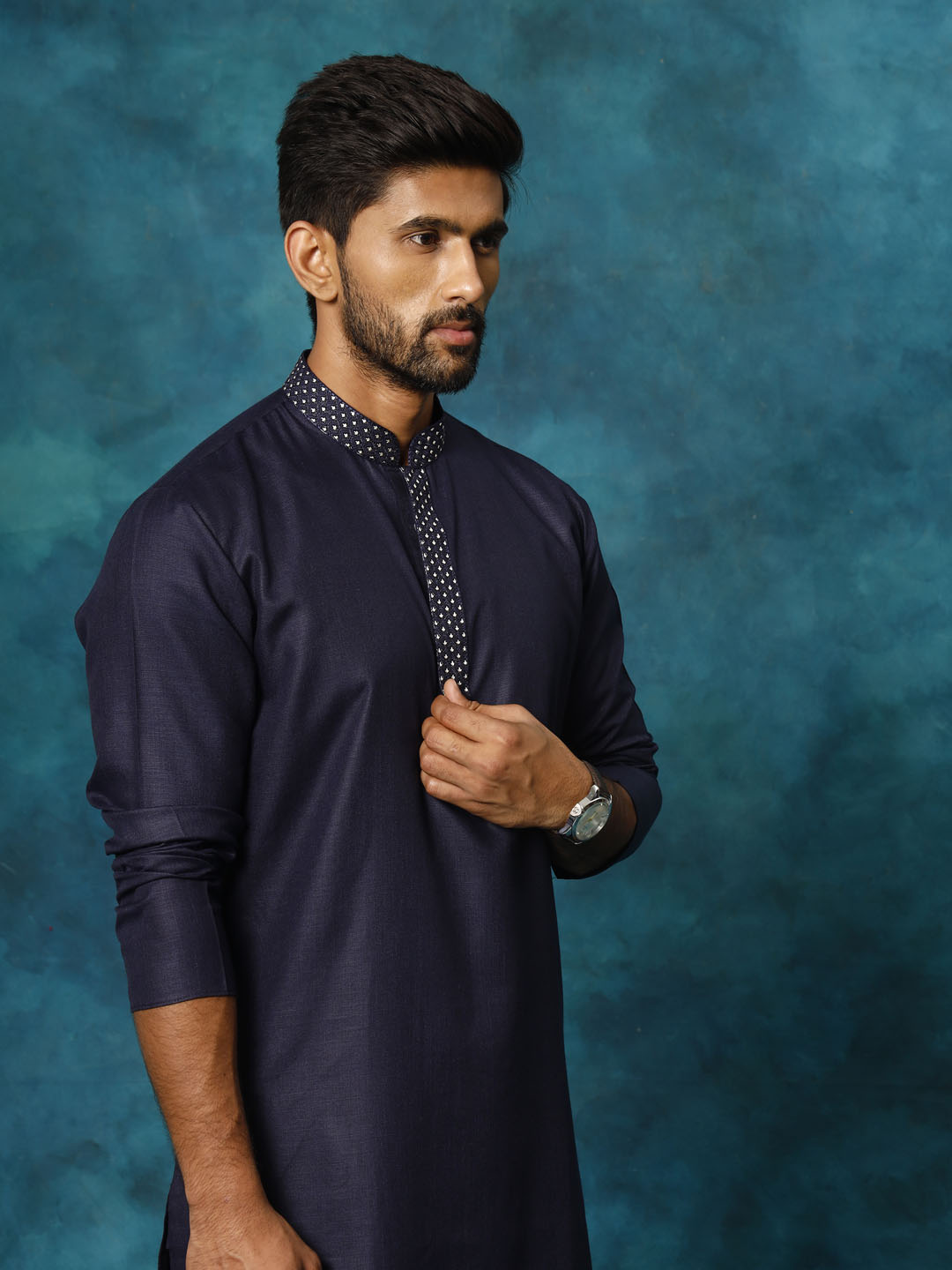 VASTRAMAY Men's Navy Blue Cotton Blend Ethnic Kurta