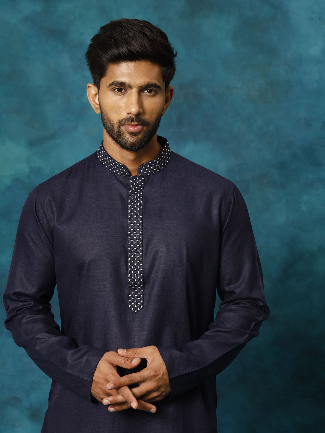 VASTRAMAY Men's Navy Blue And White Cotton Blend Kurta Pyjama Set