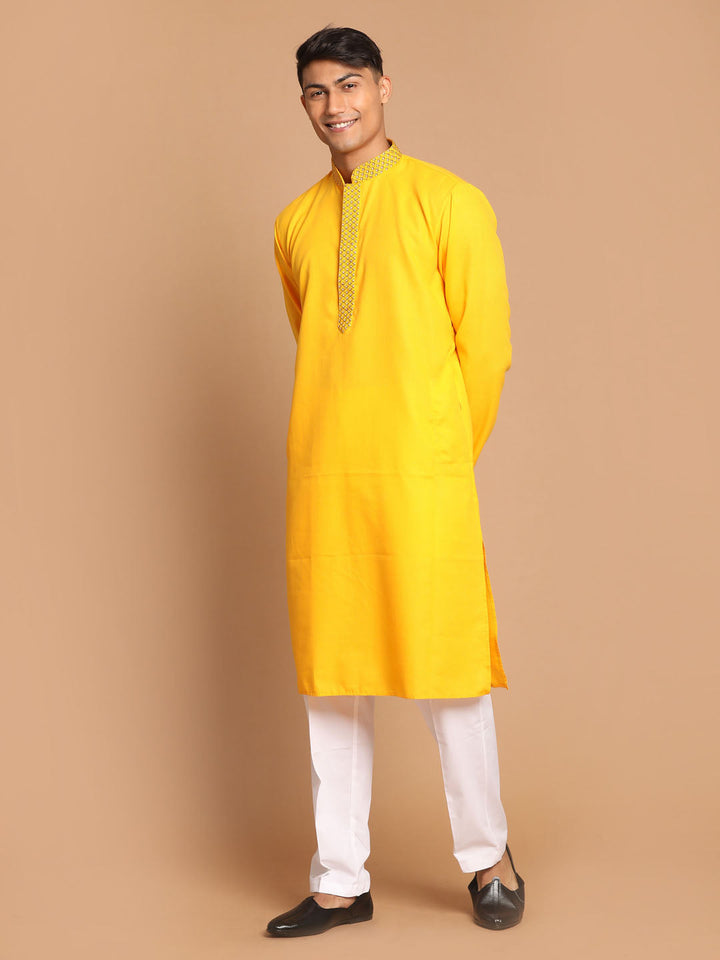 VASTRAMAY Men's Yellow And White Solid Kurta With Pant Set