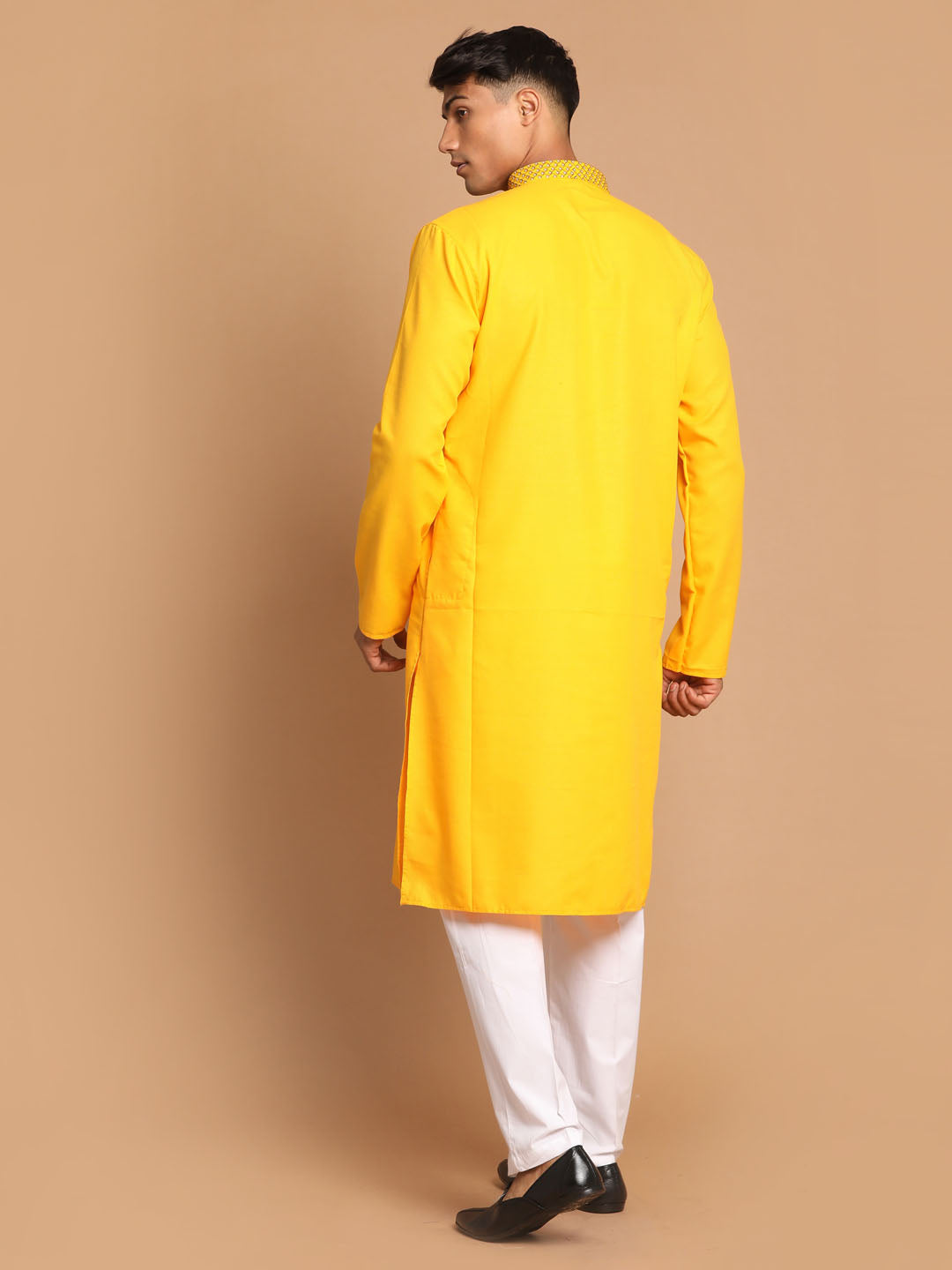 VASTRAMAY Men's Yellow And White Solid Kurta With Pant Set