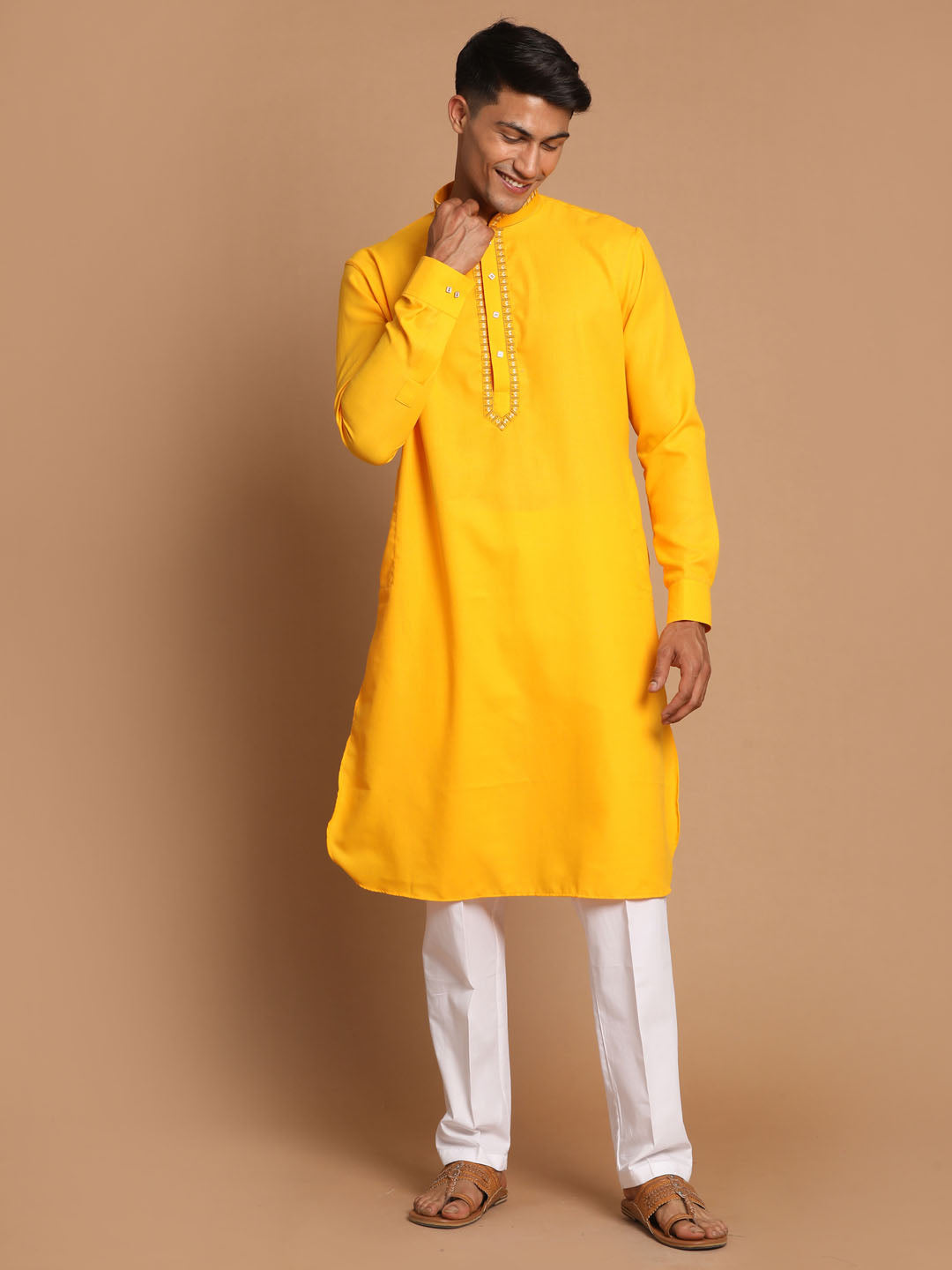 VASTRAMAY Men's Yellow And White Cotton Blend Kurta With Pant Set