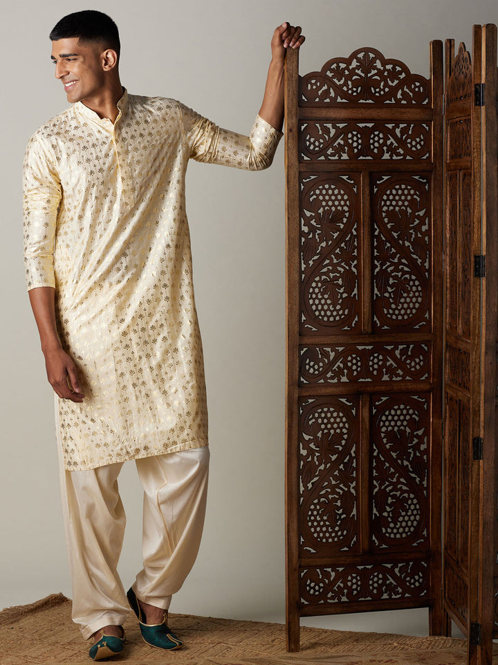 VASTRAMAY Men's Gold Foil Printed Kurta With Cream Patiala Set