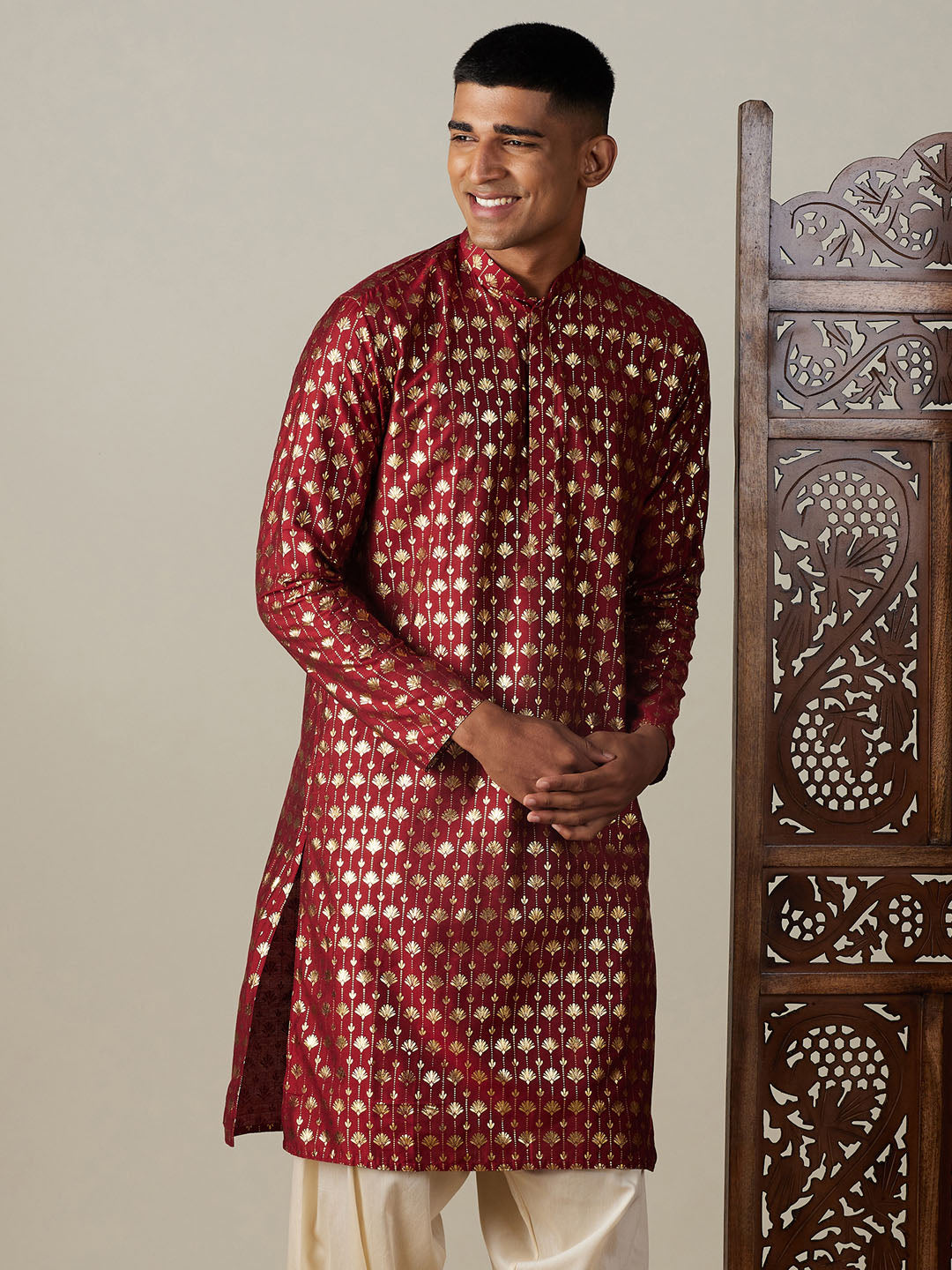 VASTRAMAY Men's Maroon Foil Printed Kurta