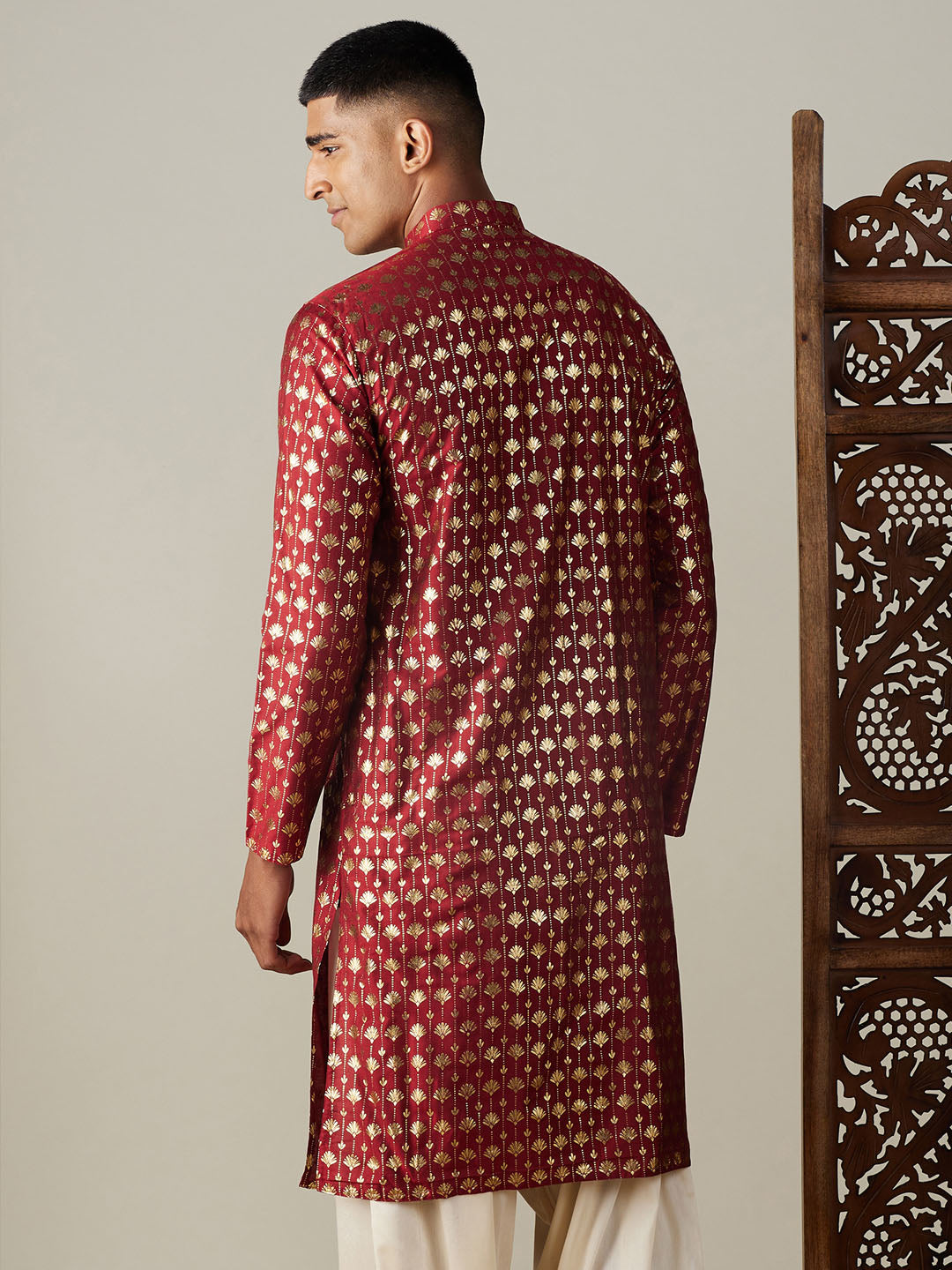 VASTRAMAY Men's Maroon Foil Printed Kurta