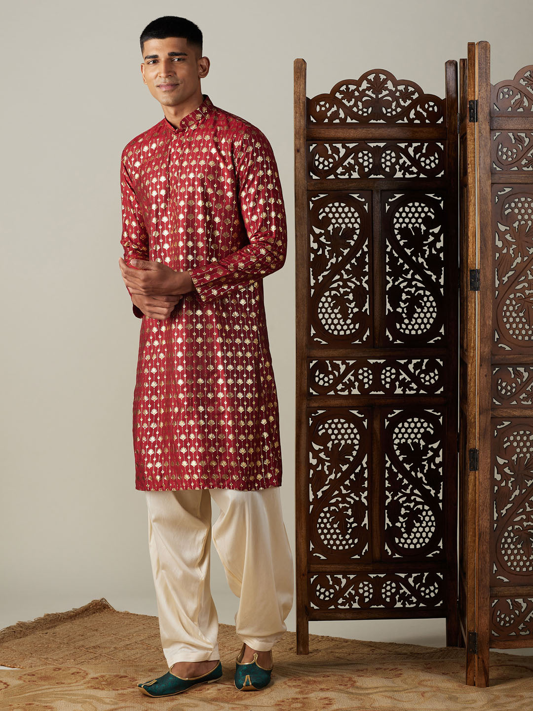 VASTRAMAY Men's Maroon Foil Printed Kurta