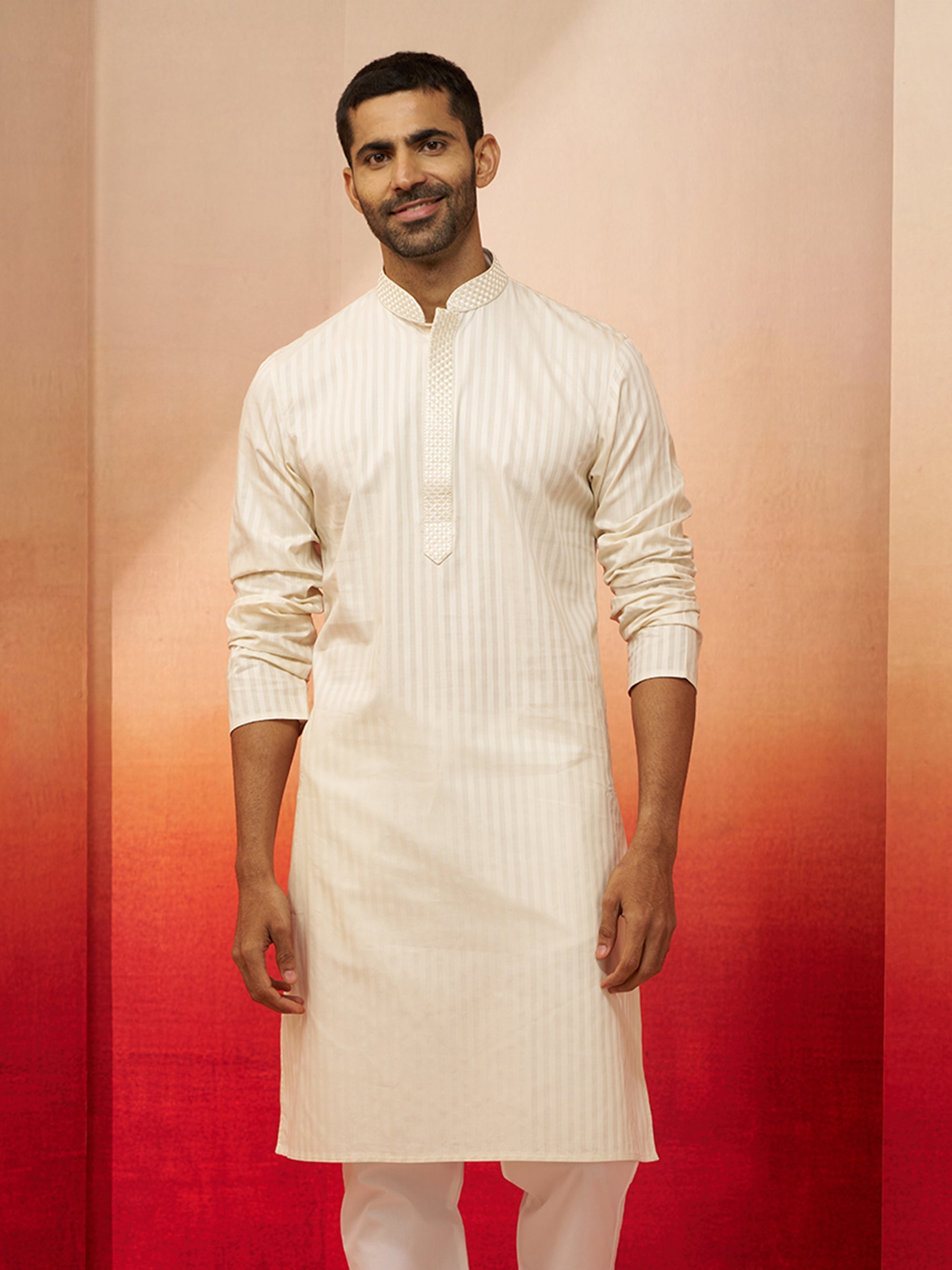 Vastramay Men Cream Cotton Monalisa Embroidered Kurta