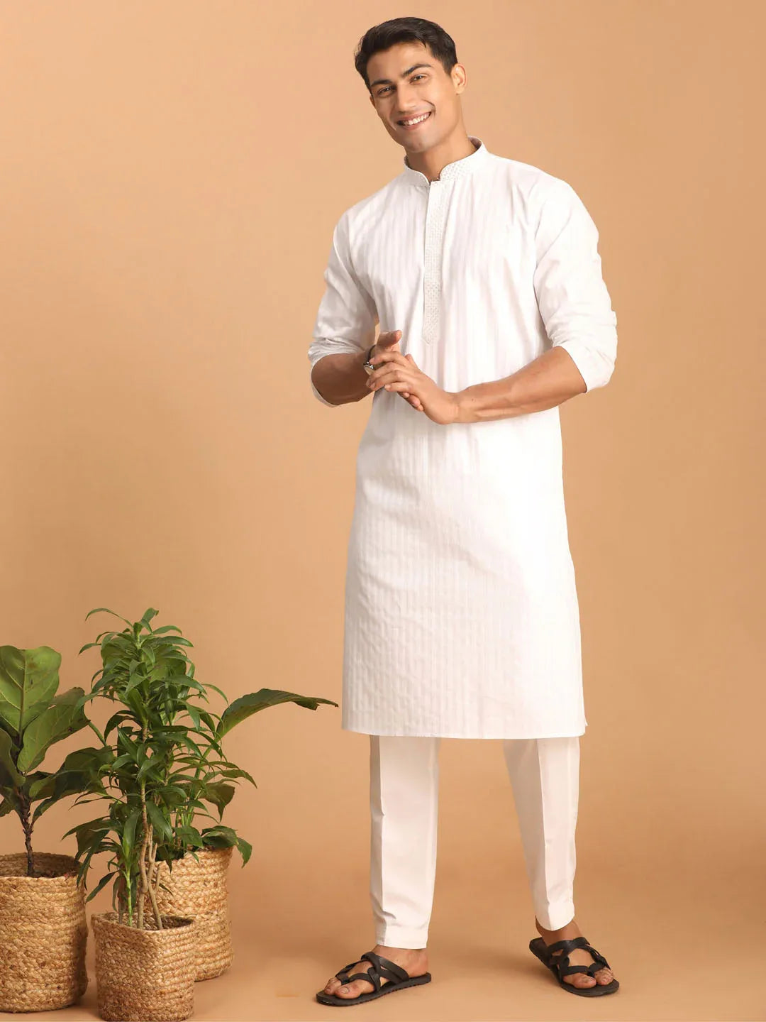 Men's White Cotton Blend Solid Kurta With White Pant Set