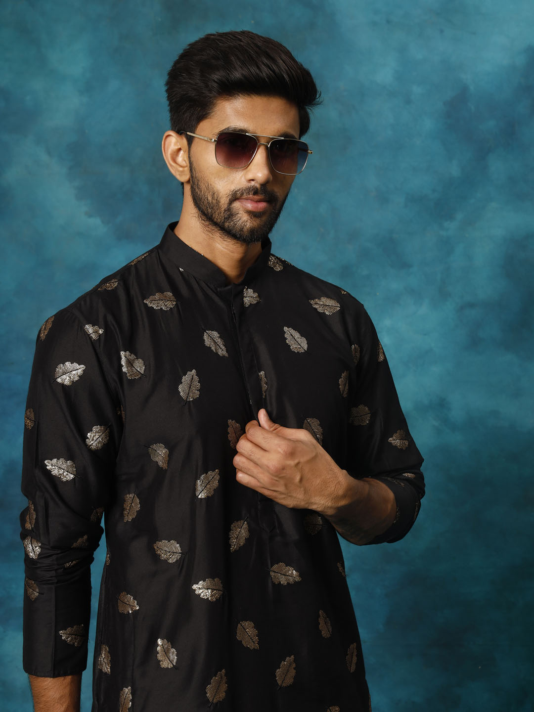 VASTRAMAY Men's Black Leaf Motif Embellished Kurta Pant Set