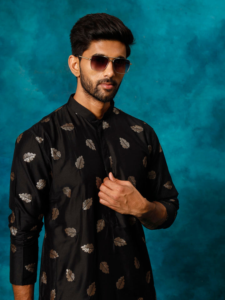 VASTRAMAY Men's Black Leaf Motif Embellished Kurta Pant Set